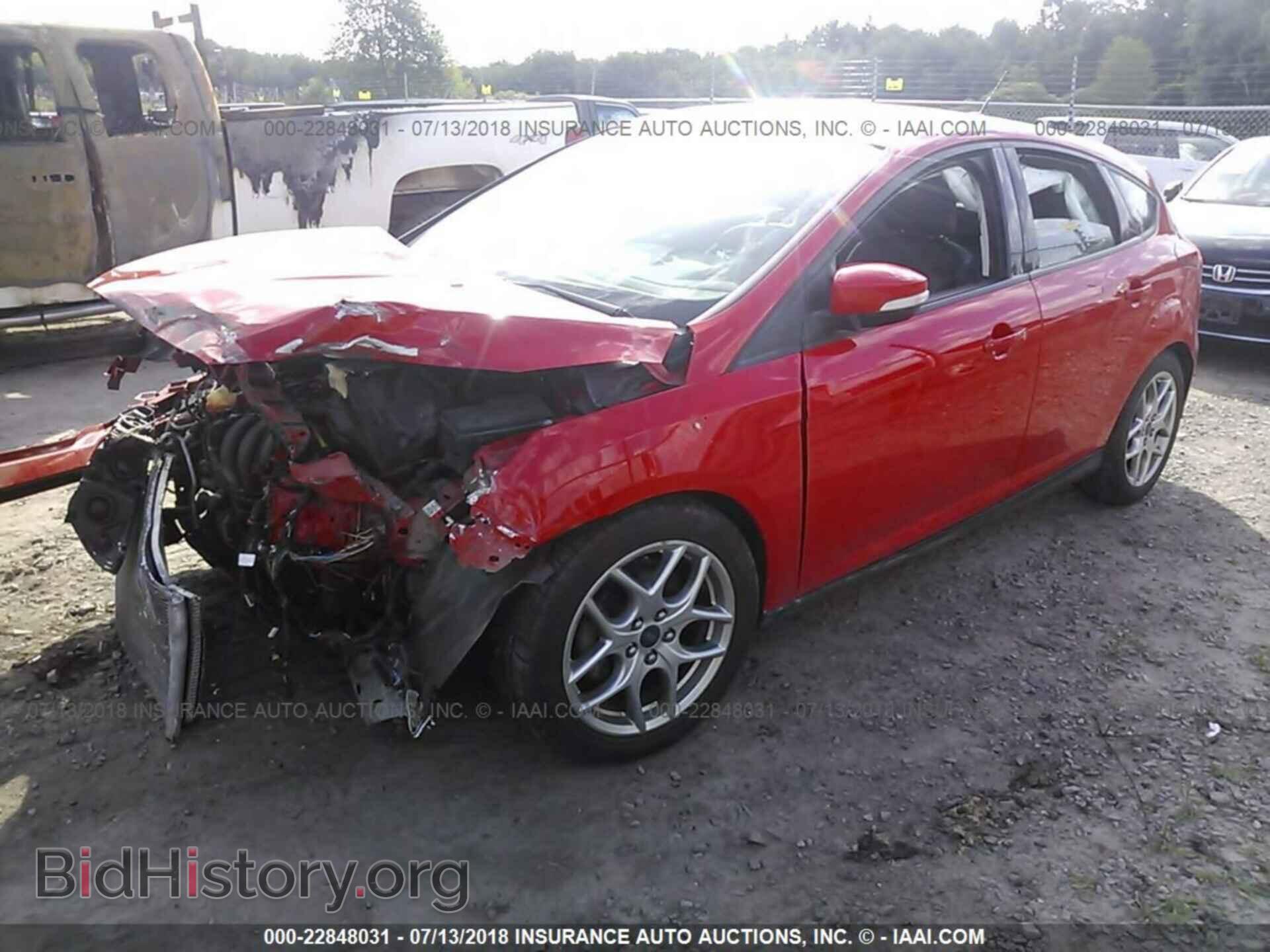 2015 Ford Focus - VIN: 1FADP3K22FL353057 - Photo 2