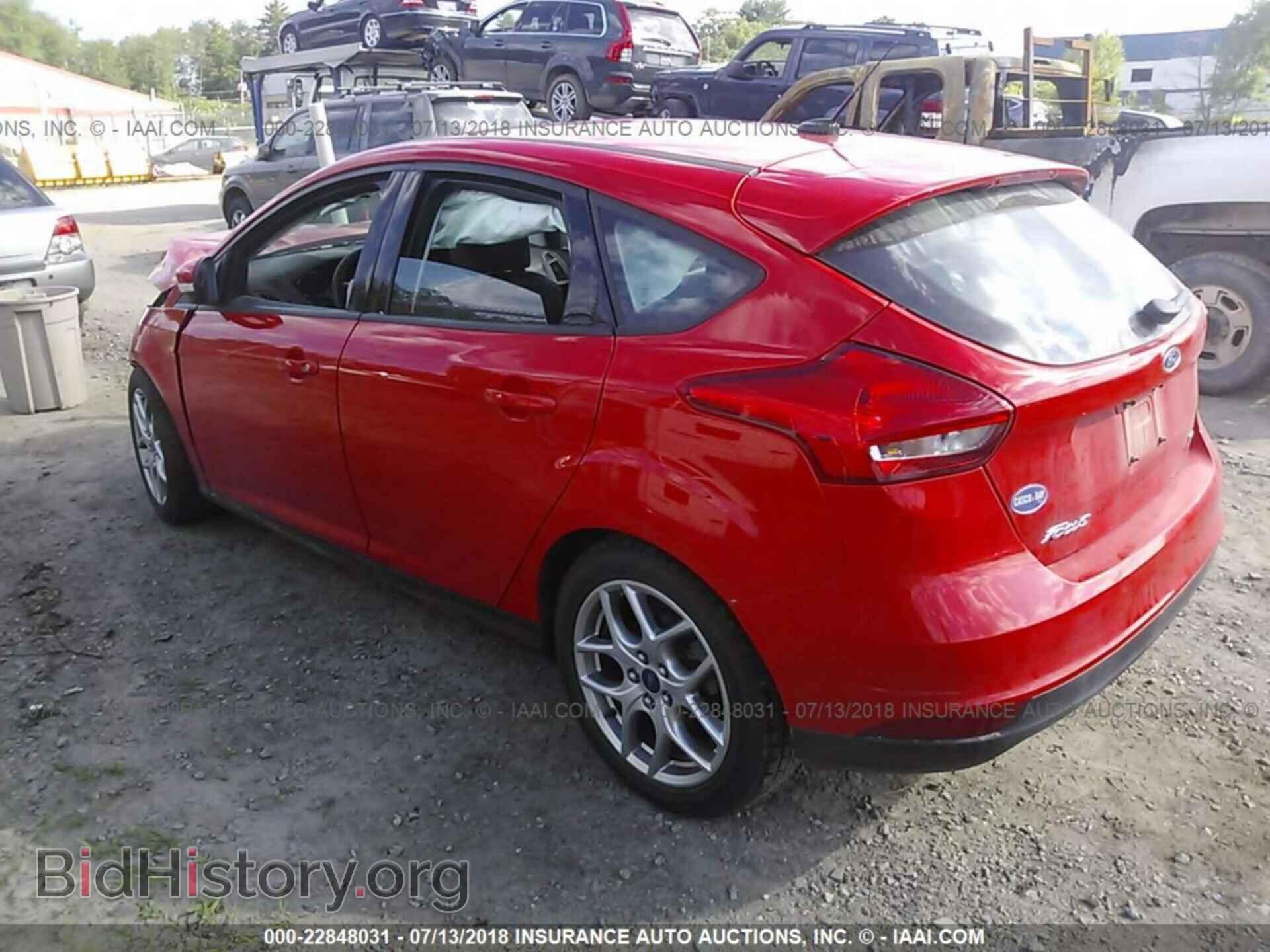 2015 Ford Focus - VIN: 1FADP3K22FL353057 - Photo 3