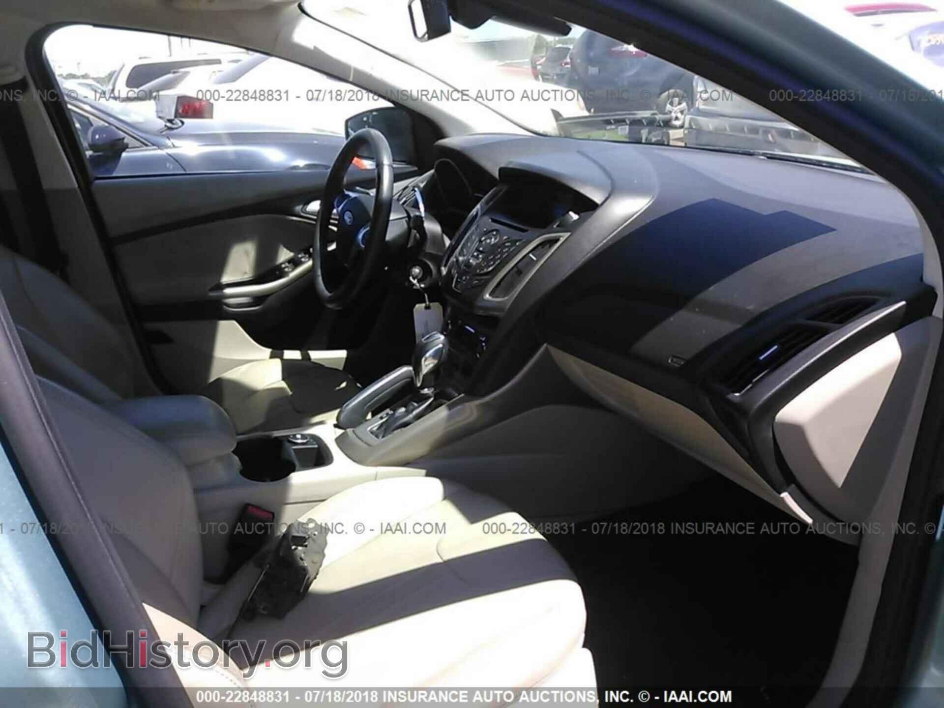 2012 Ford Focus - VIN: 1FAHP3M23CL339839 - Photo 5