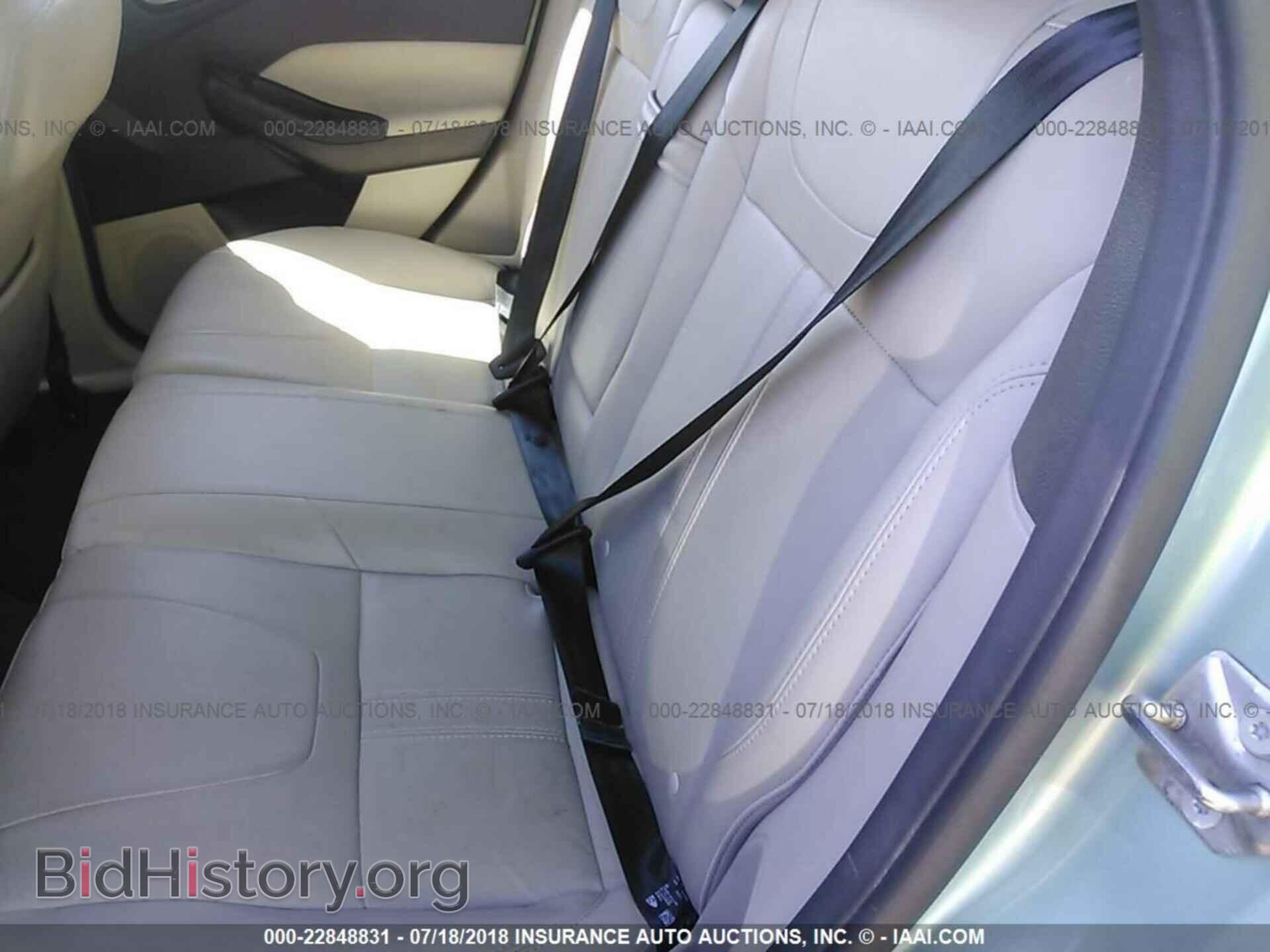 2012 Ford Focus - VIN: 1FAHP3M23CL339839 - Photo 8