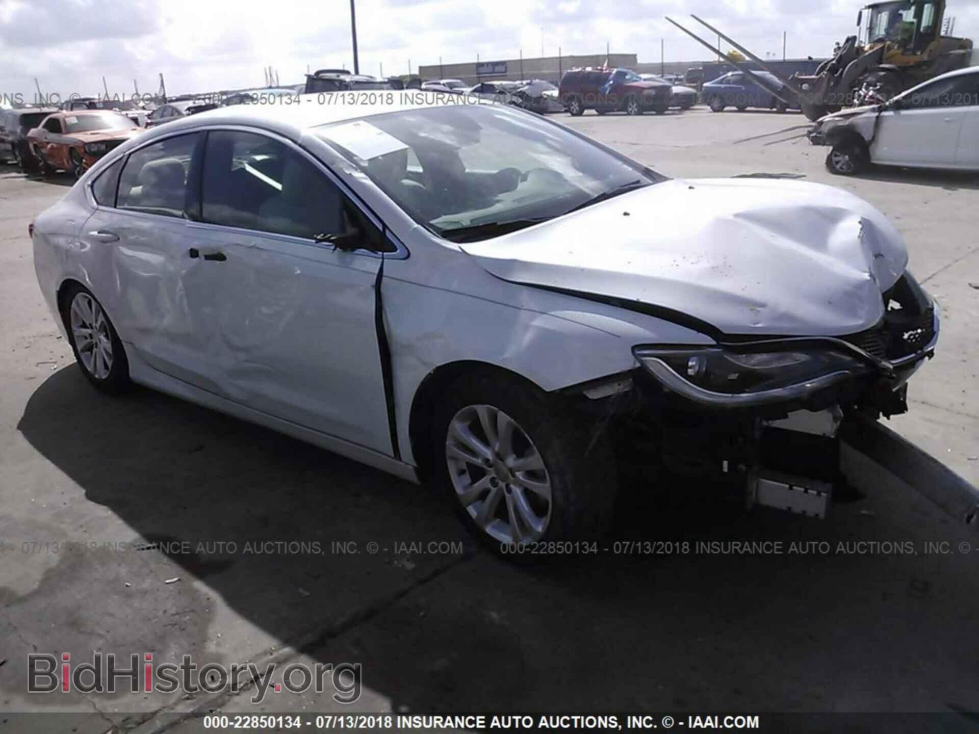 Photo 1C3CCCAB6FN682890 - Chrysler 200 2015