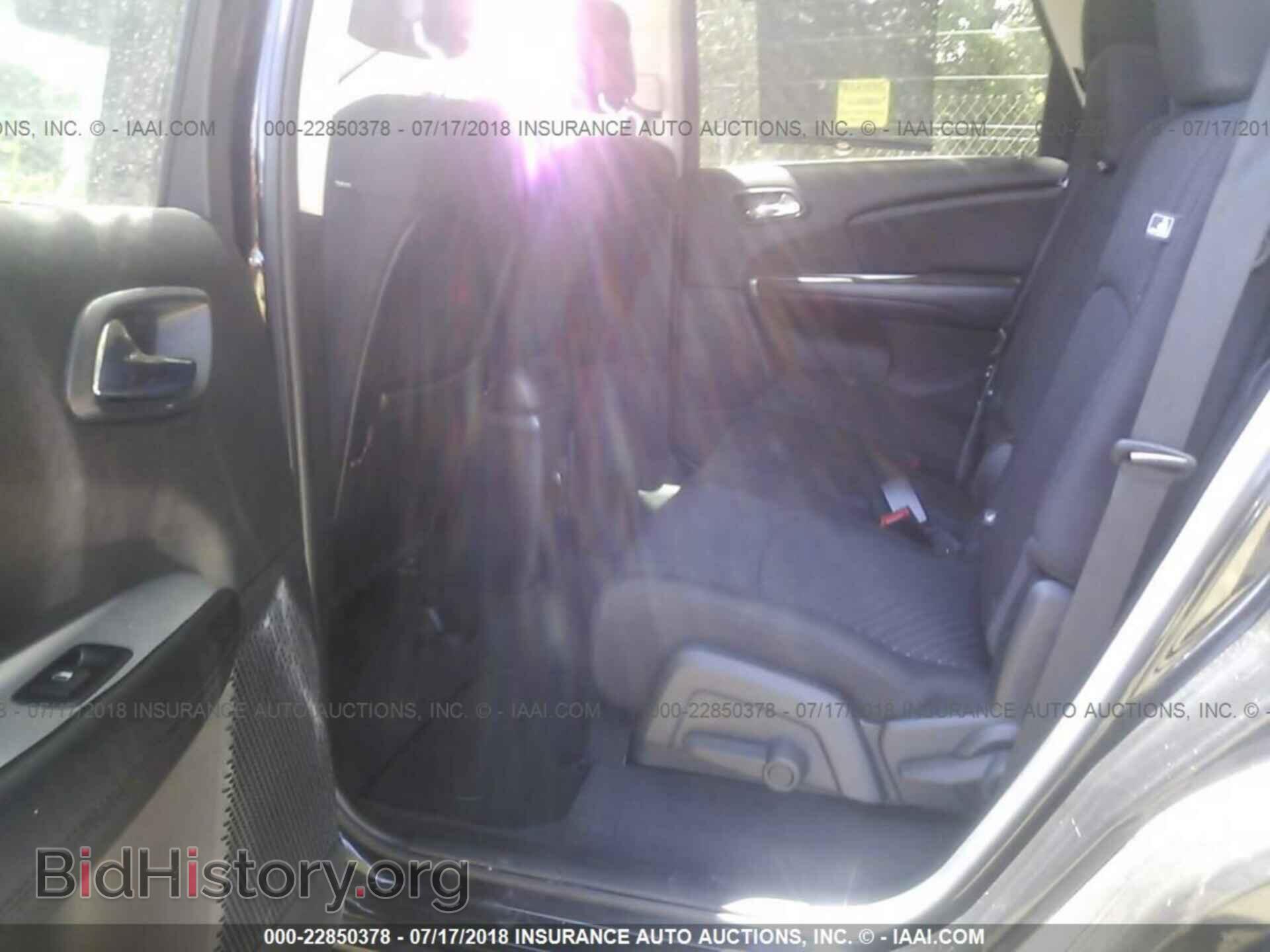 2011 Dodge Journey - VIN: 3D4PH3FG0BT517143 - Фото 8