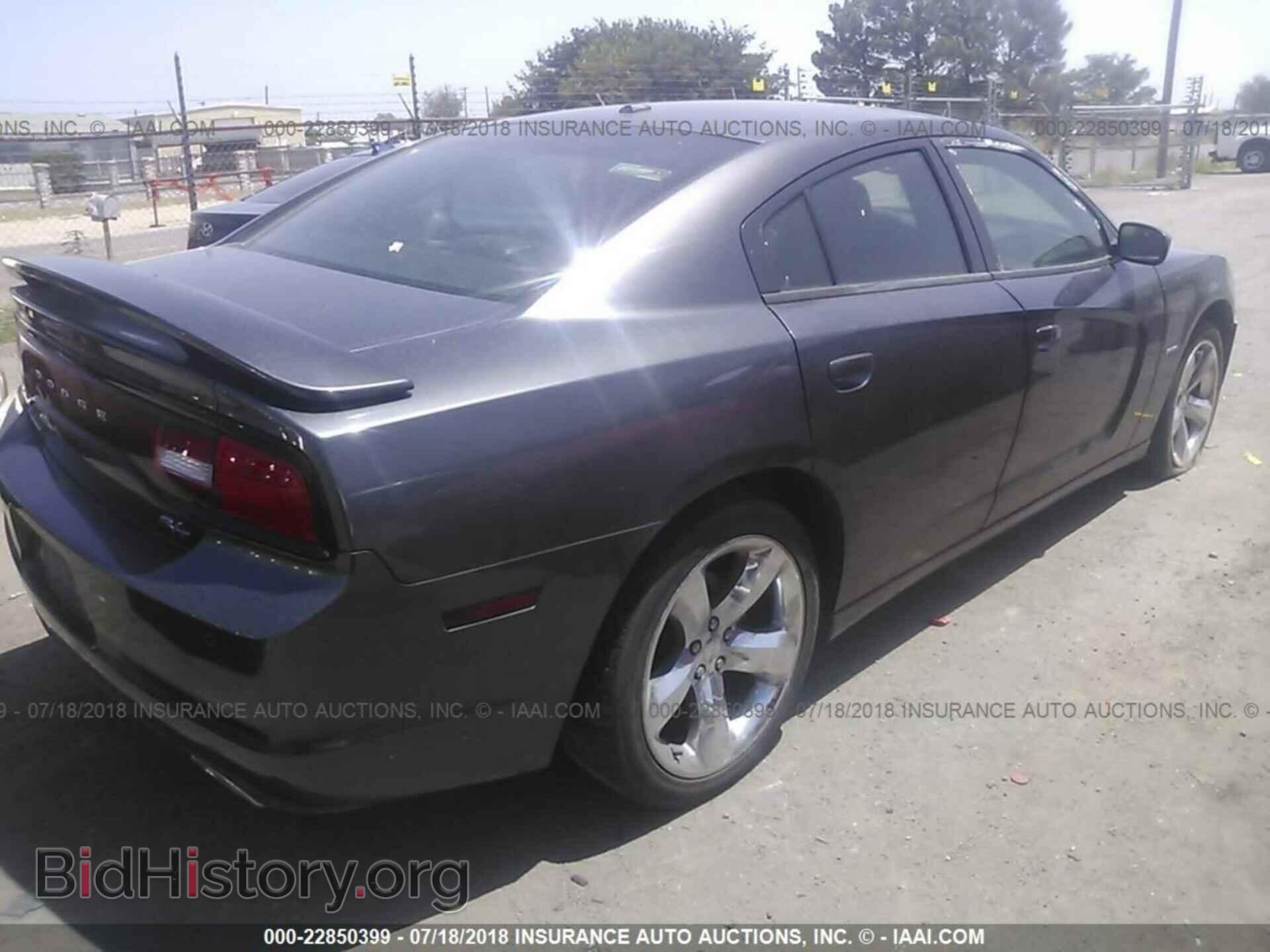 2013 Dodge Charger - VIN: 2C3CDXCT0DH580033 - Photo 4