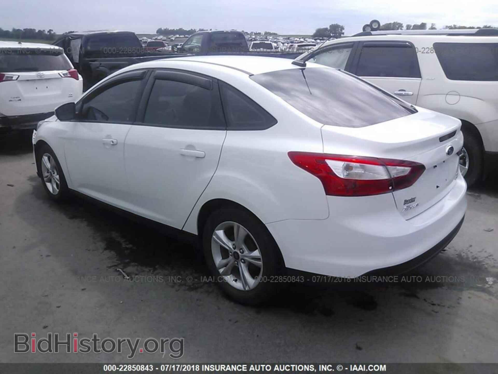 2014 Ford Focus - VIN: 1FADP3F20EL259347 - Фото 3