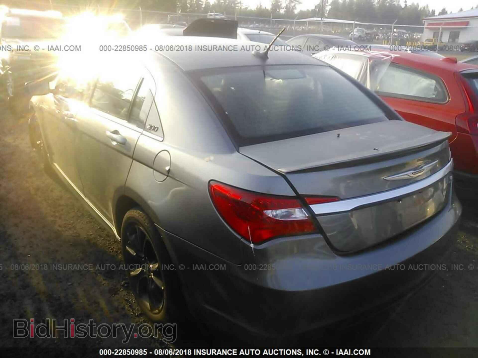2013 Chrysler 200 - VIN: 1C3CCBCG8DN719664 - Фото 3