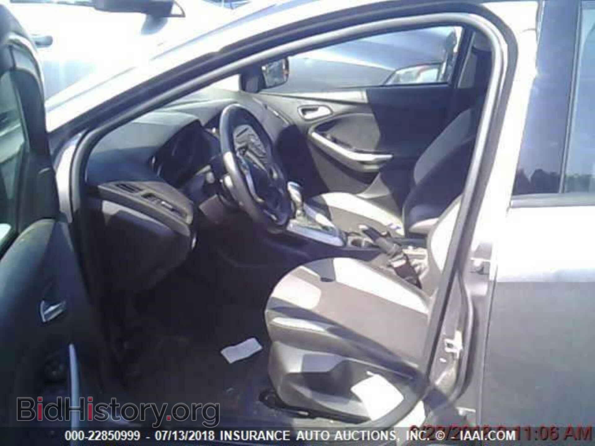 2012 Ford Focus - VIN: 1FAHP3K2XCL150561 - Photo 3