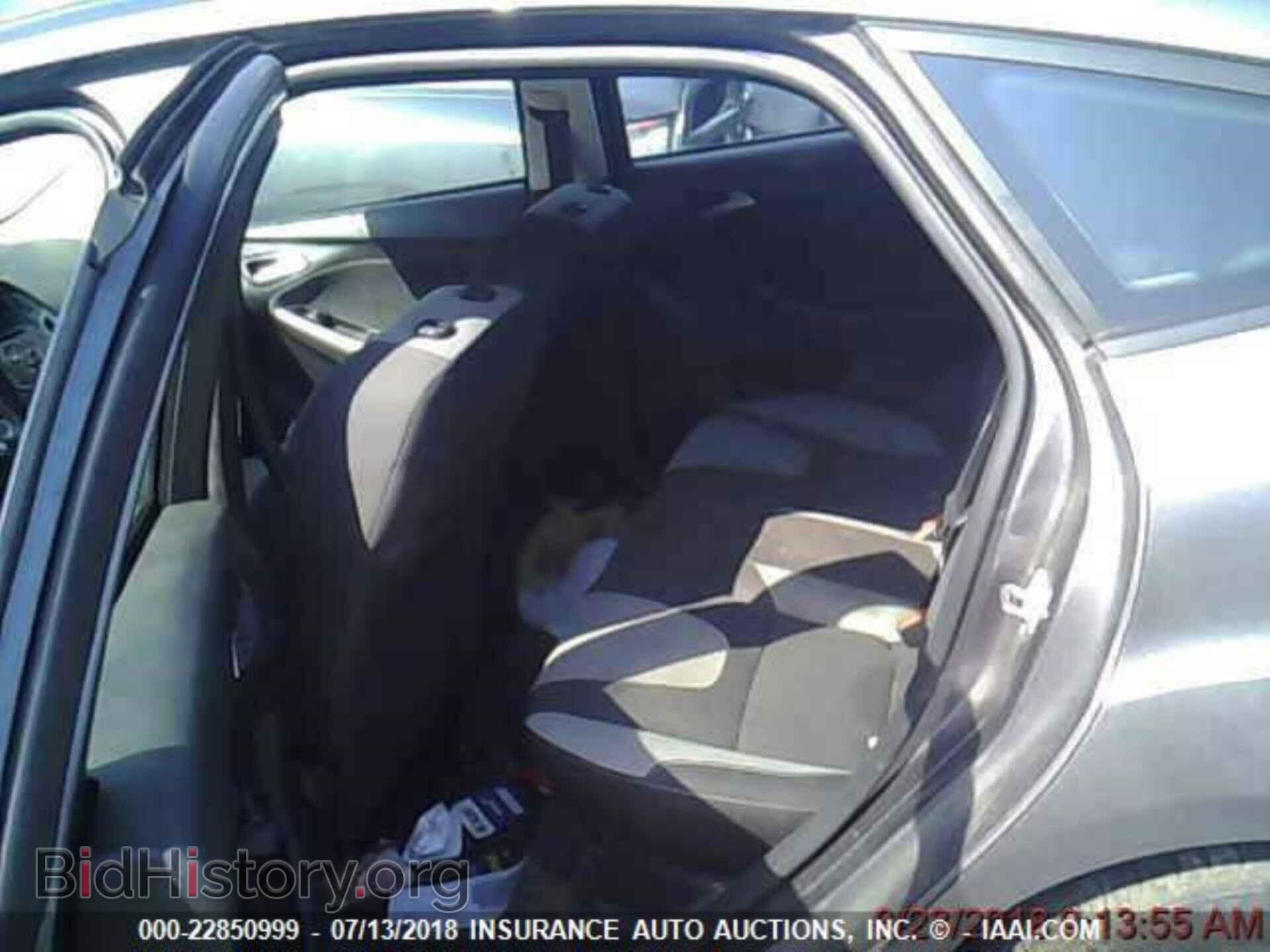 2012 Ford Focus - VIN: 1FAHP3K2XCL150561 - Photo 9