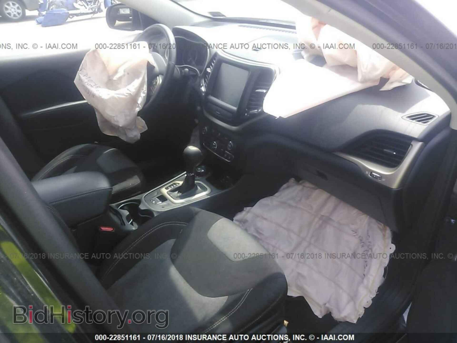 2014 Jeep Cherokee - VIN: 1C4PJMCB0EW142059 - Фото 5
