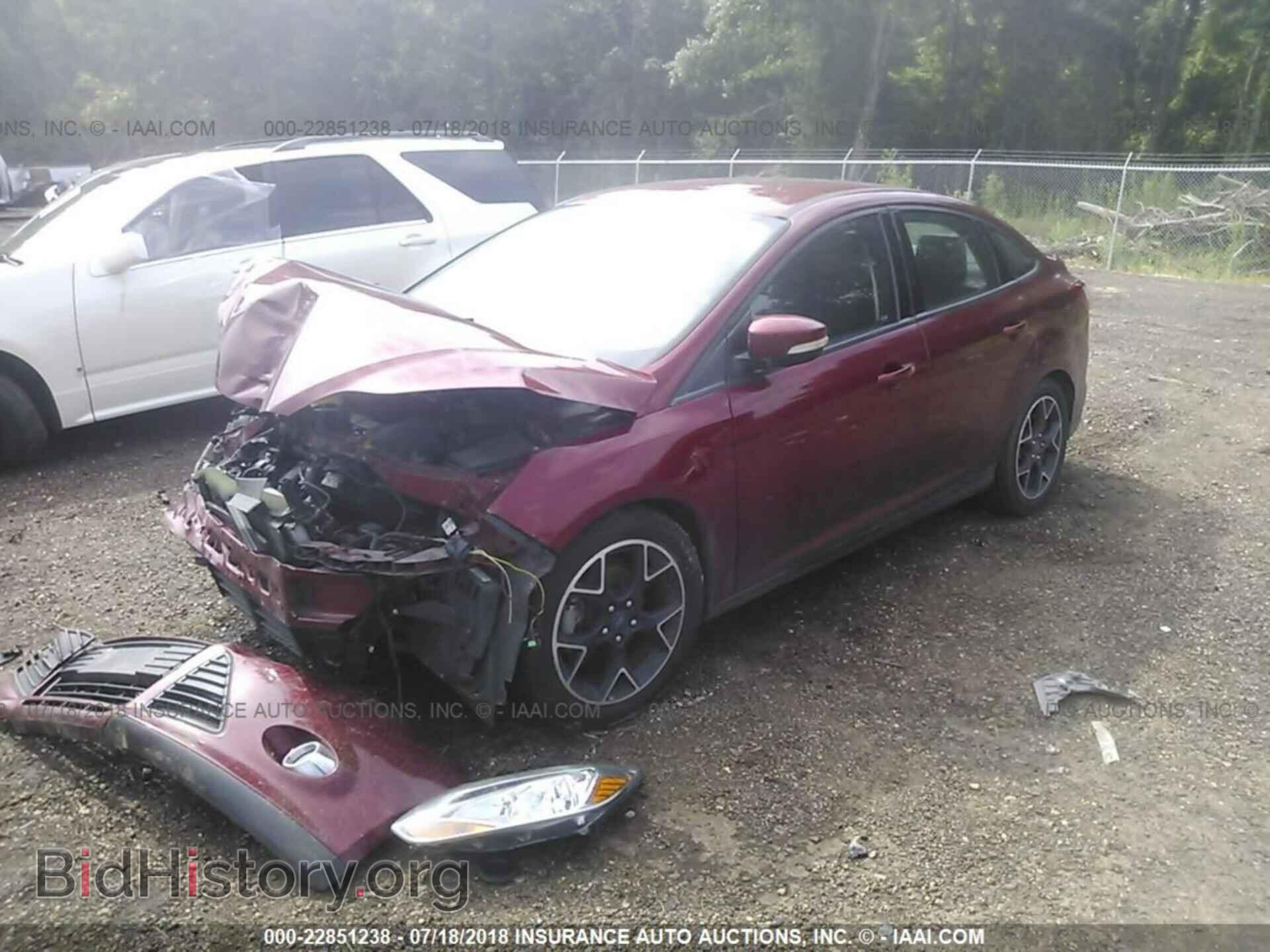 2014 Ford Focus - VIN: 1FADP3F28EL159660 - Photo 2