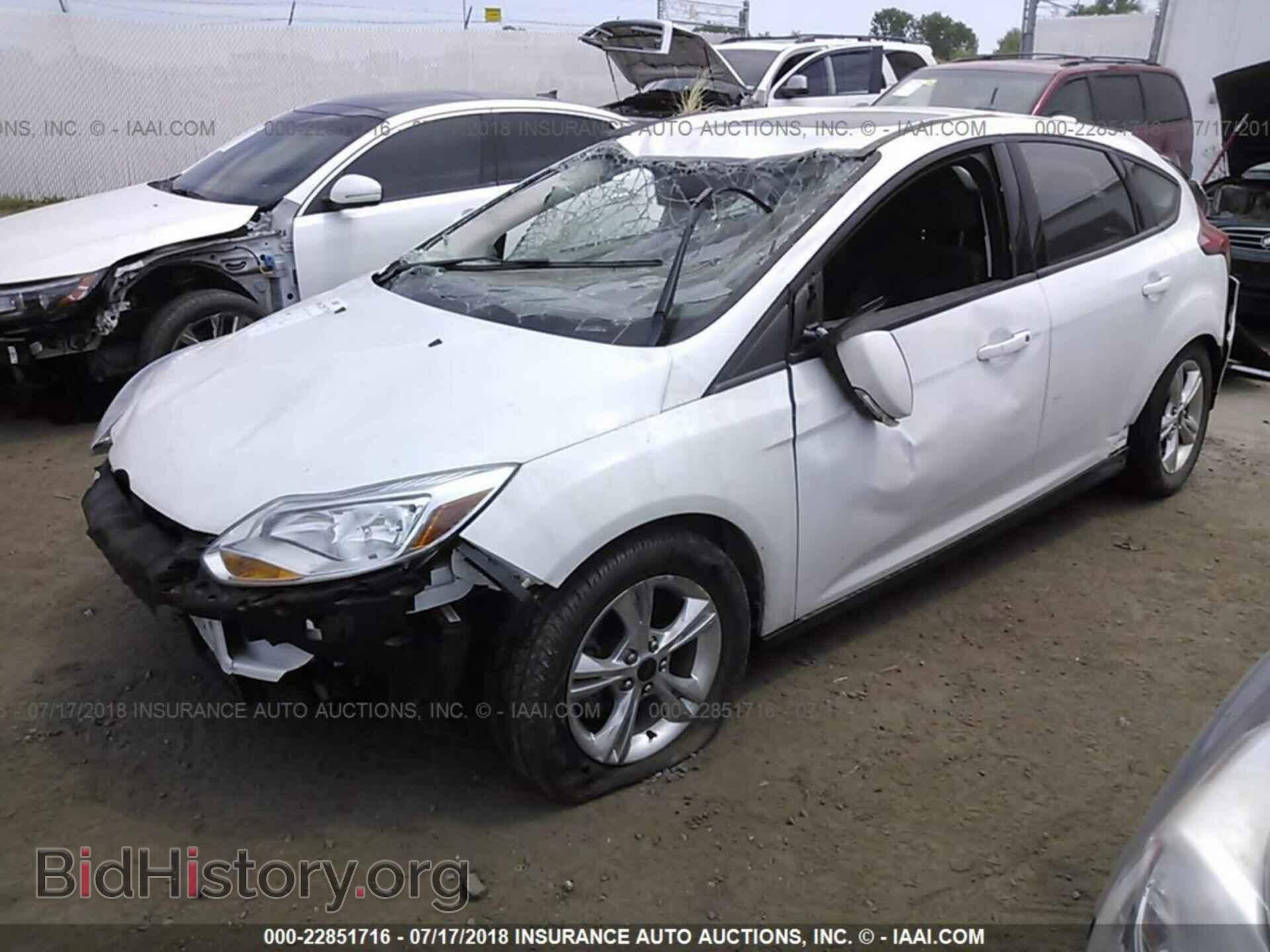 2014 Ford Focus - VIN: 1FADP3K2XEL306101 - Фото 2