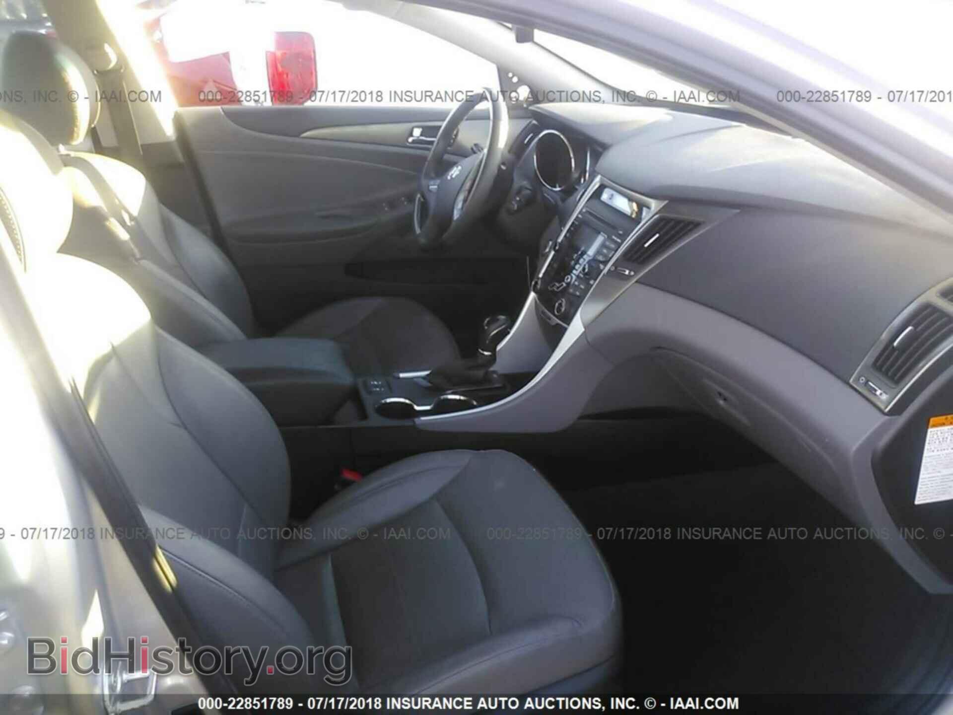 2012 Hyundai Sonata - VIN: KMHEC4A46CA045203 - Photo 5