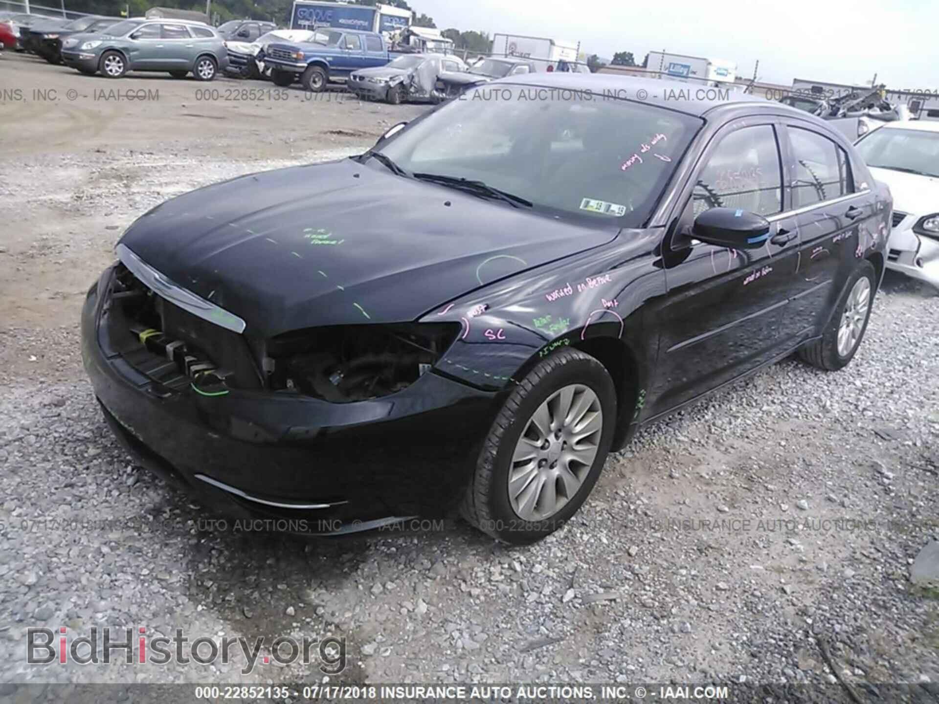 2012 Chrysler 200 - VIN: 1C3CCBAB3CN190744 - Фото 2