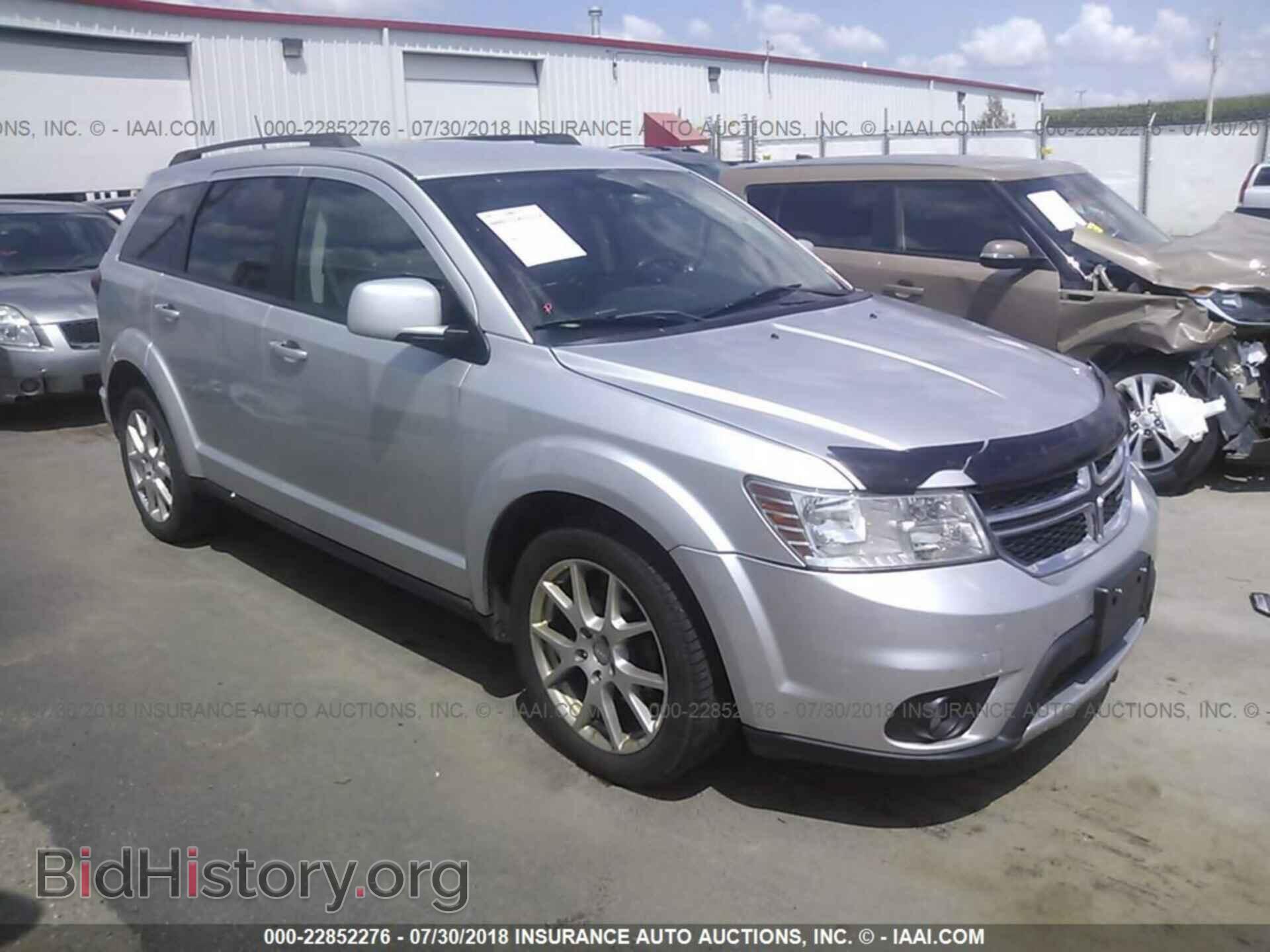 Фотография 3D4PH1FGXBT560909 - DODGE JOURNEY 2011
