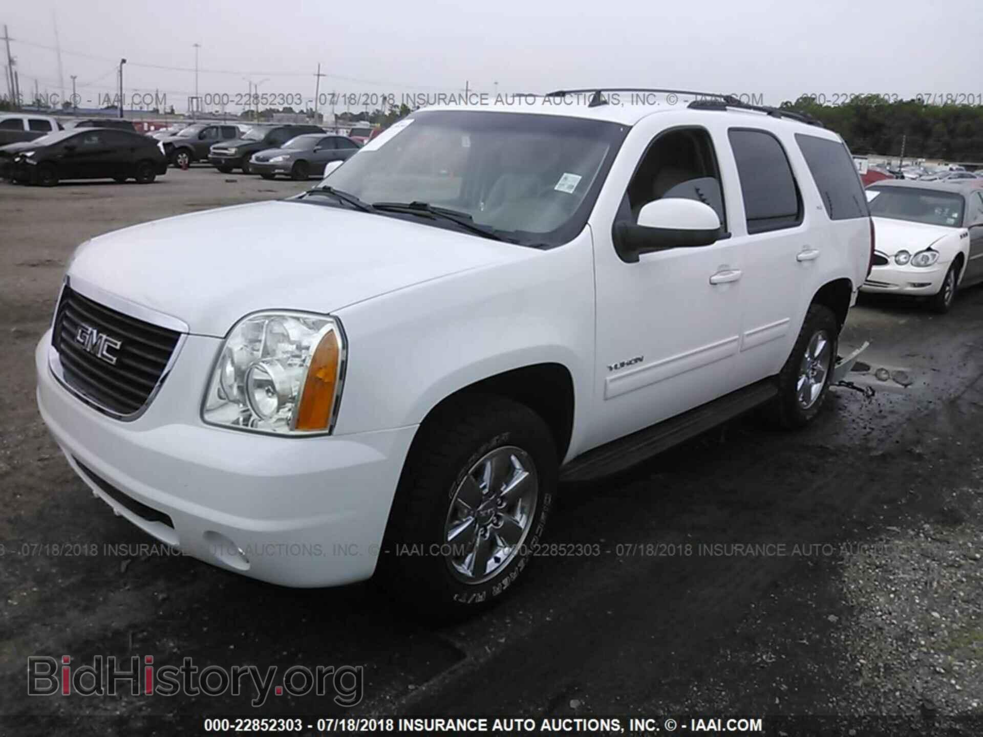 2011 Gmc Yukon - VIN: 1GKS2CE07BR372645 - Фото 2