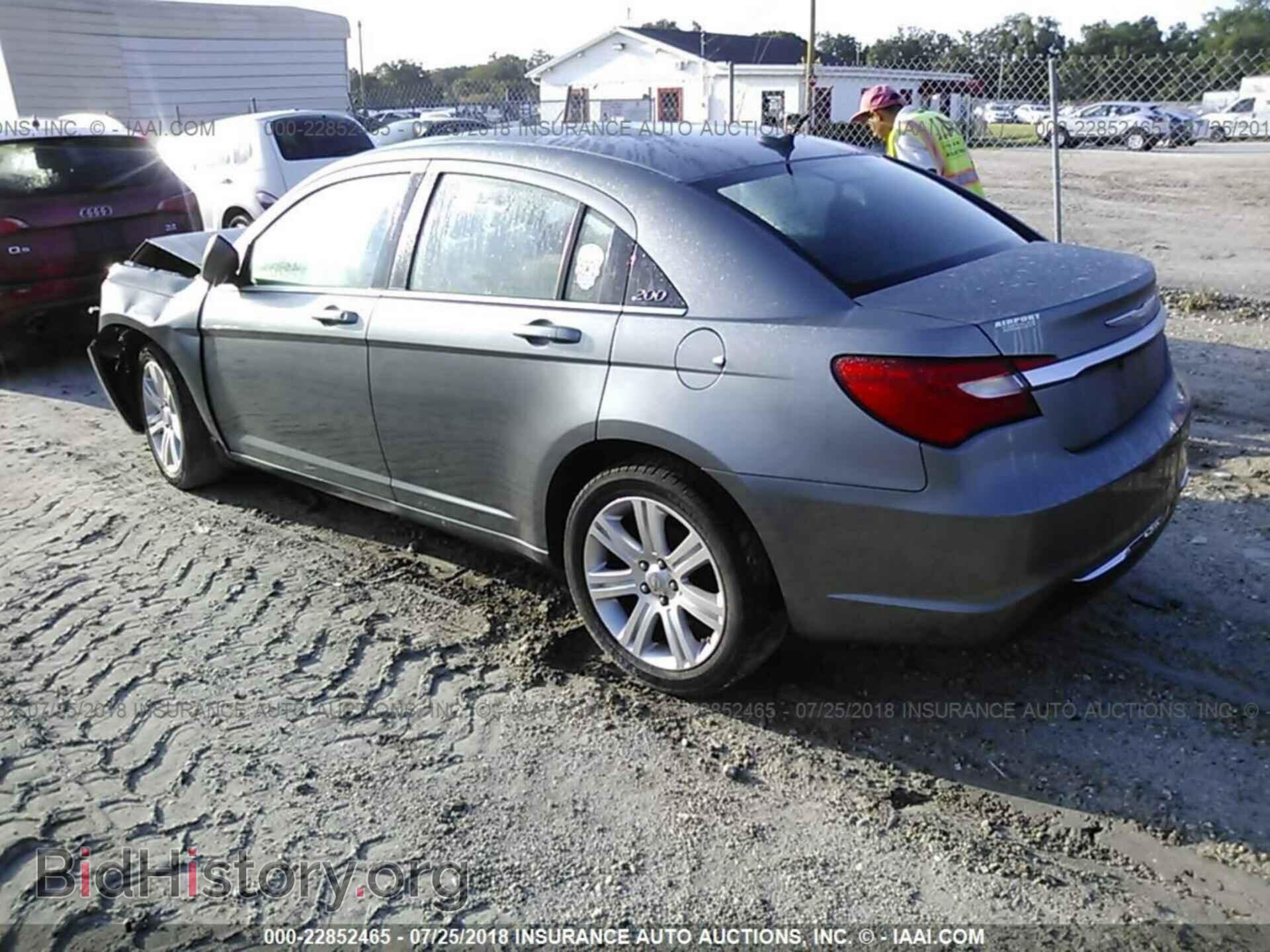 2011 Chrysler 200 - VIN: 1C3BC1FB9BN615090 - Фото 3