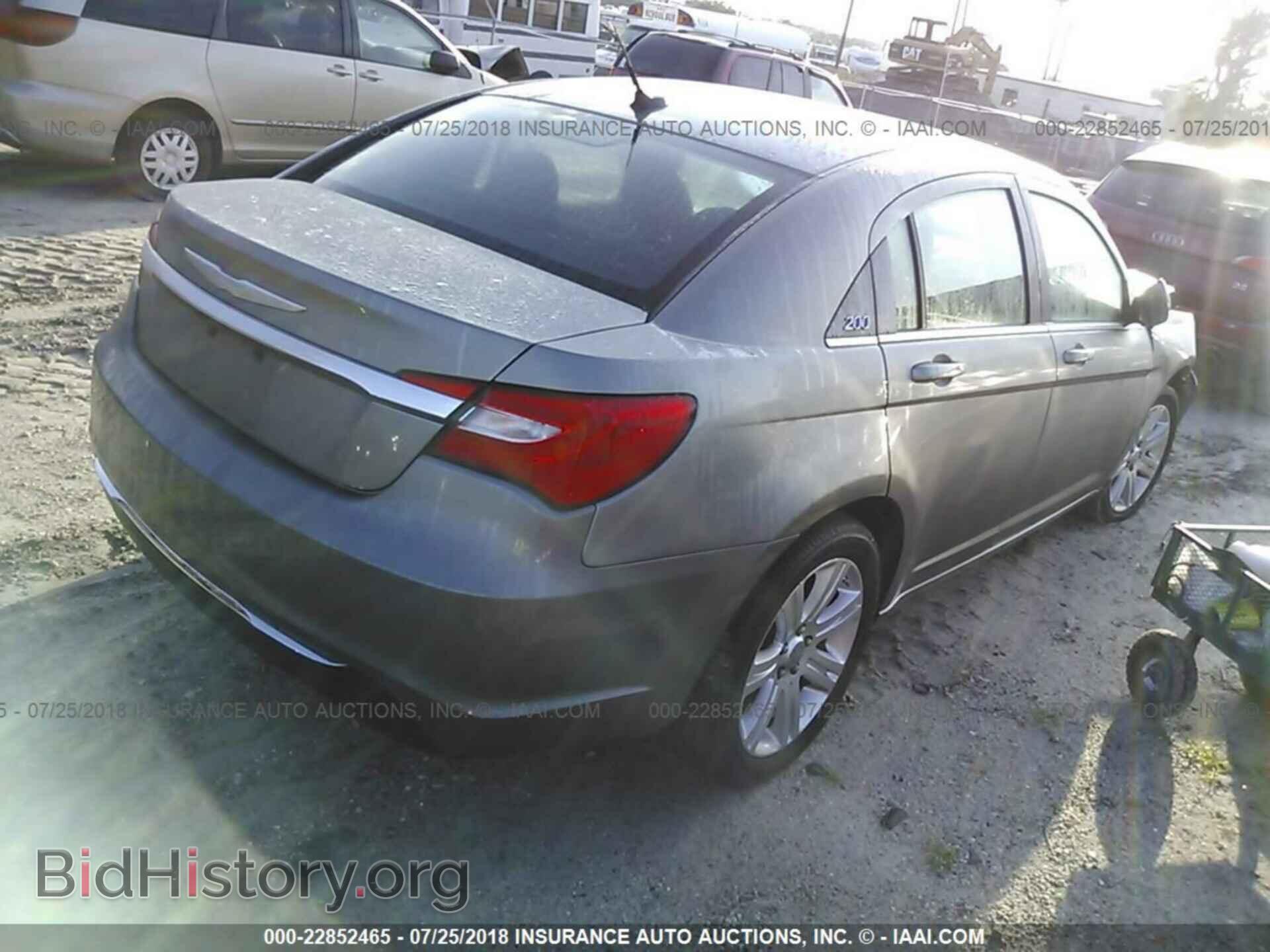 2011 Chrysler 200 - VIN: 1C3BC1FB9BN615090 - Фото 4
