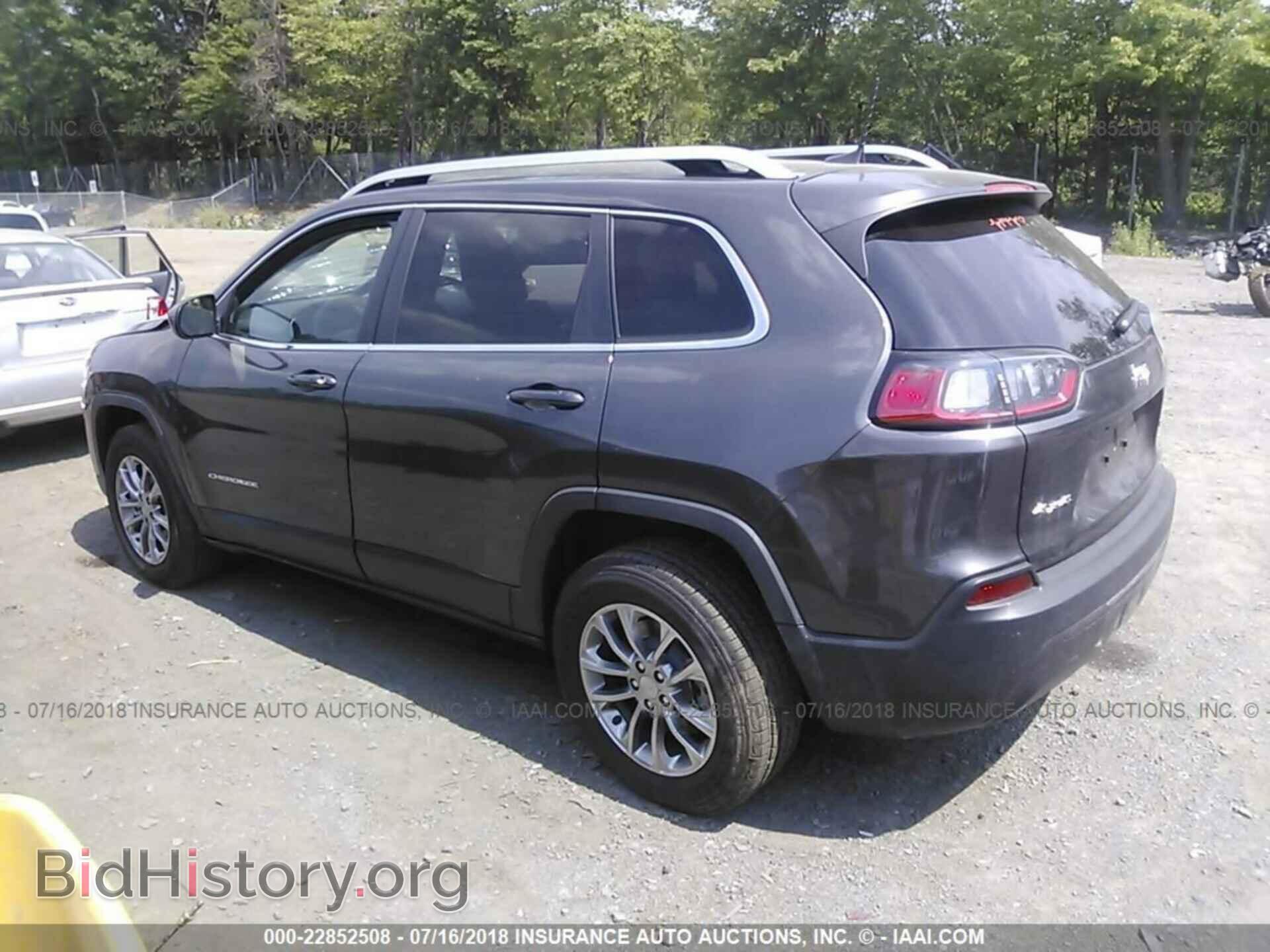 2019 Jeep Cherokee - VIN: 1C4PJMLB8KD163314 - Фото 3