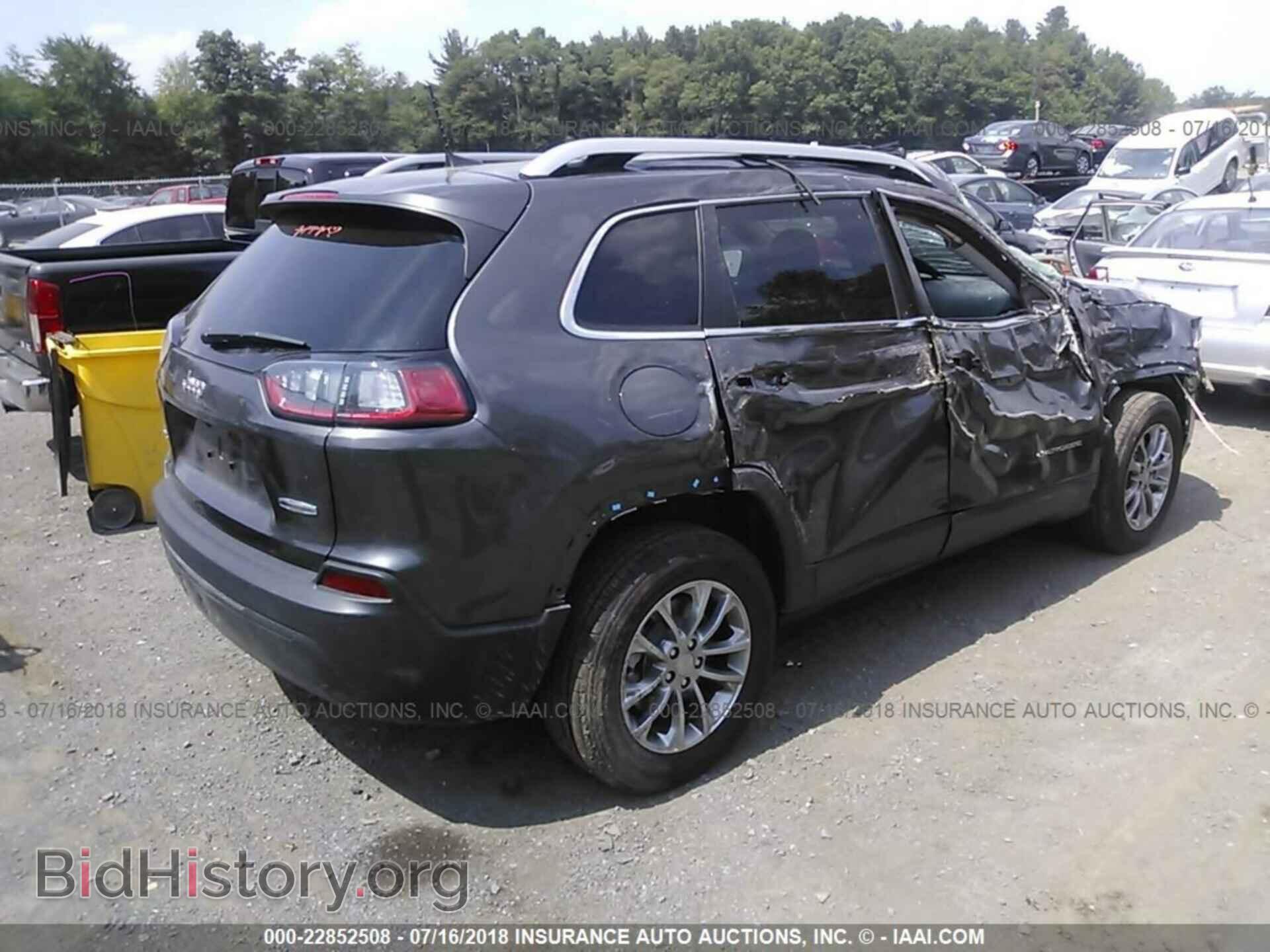 2019 Jeep Cherokee - VIN: 1C4PJMLB8KD163314 - Фото 4
