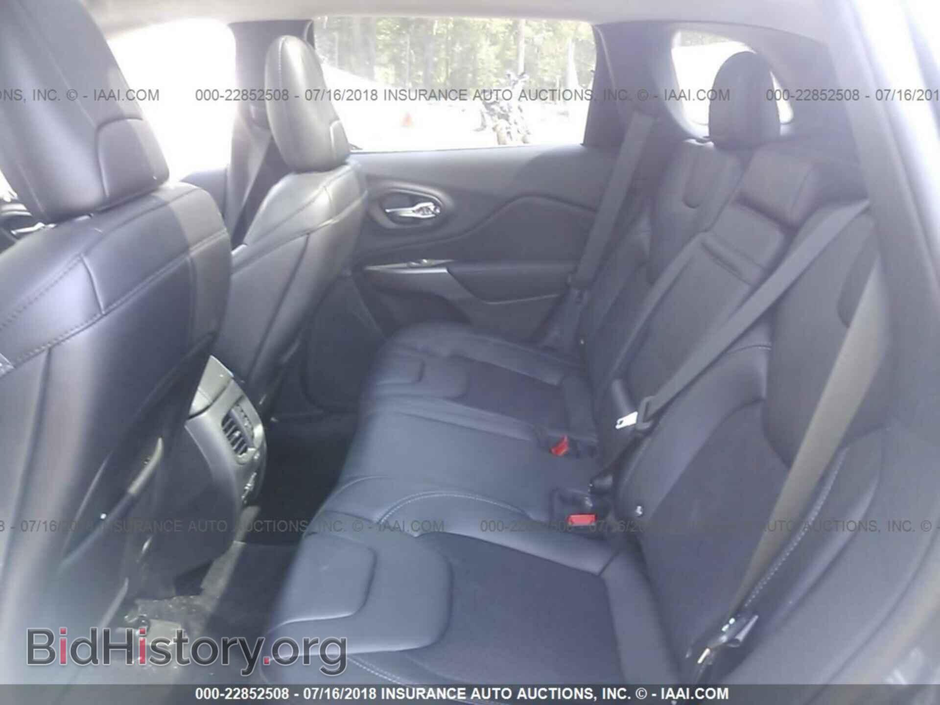 2019 Jeep Cherokee - VIN: 1C4PJMLB8KD163314 - Фото 8
