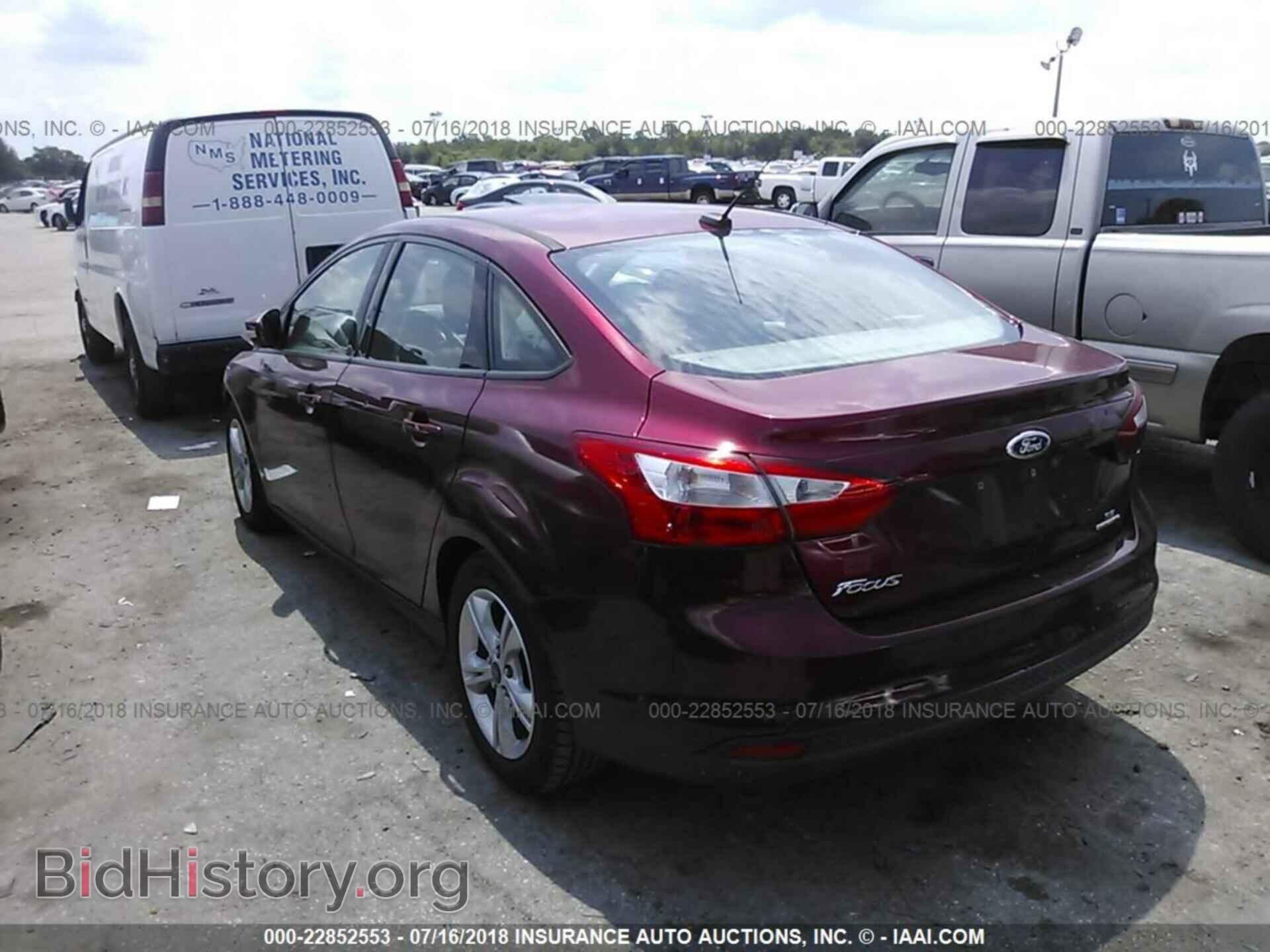 2014 Ford Focus - VIN: 1FADP3F24EL345809 - Photo 3