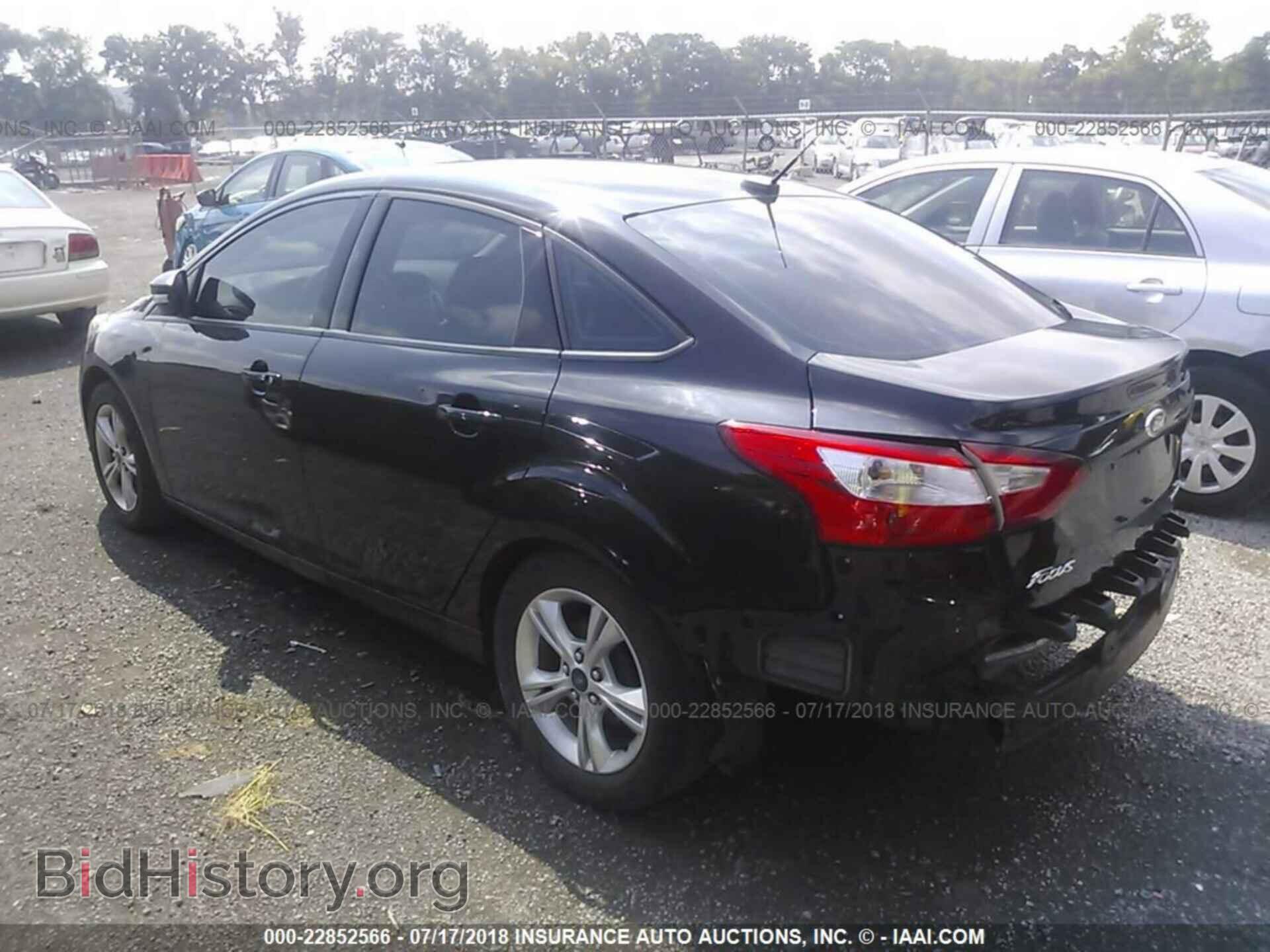 2014 Ford Focus - VIN: 1FADP3F27EL184792 - Photo 3