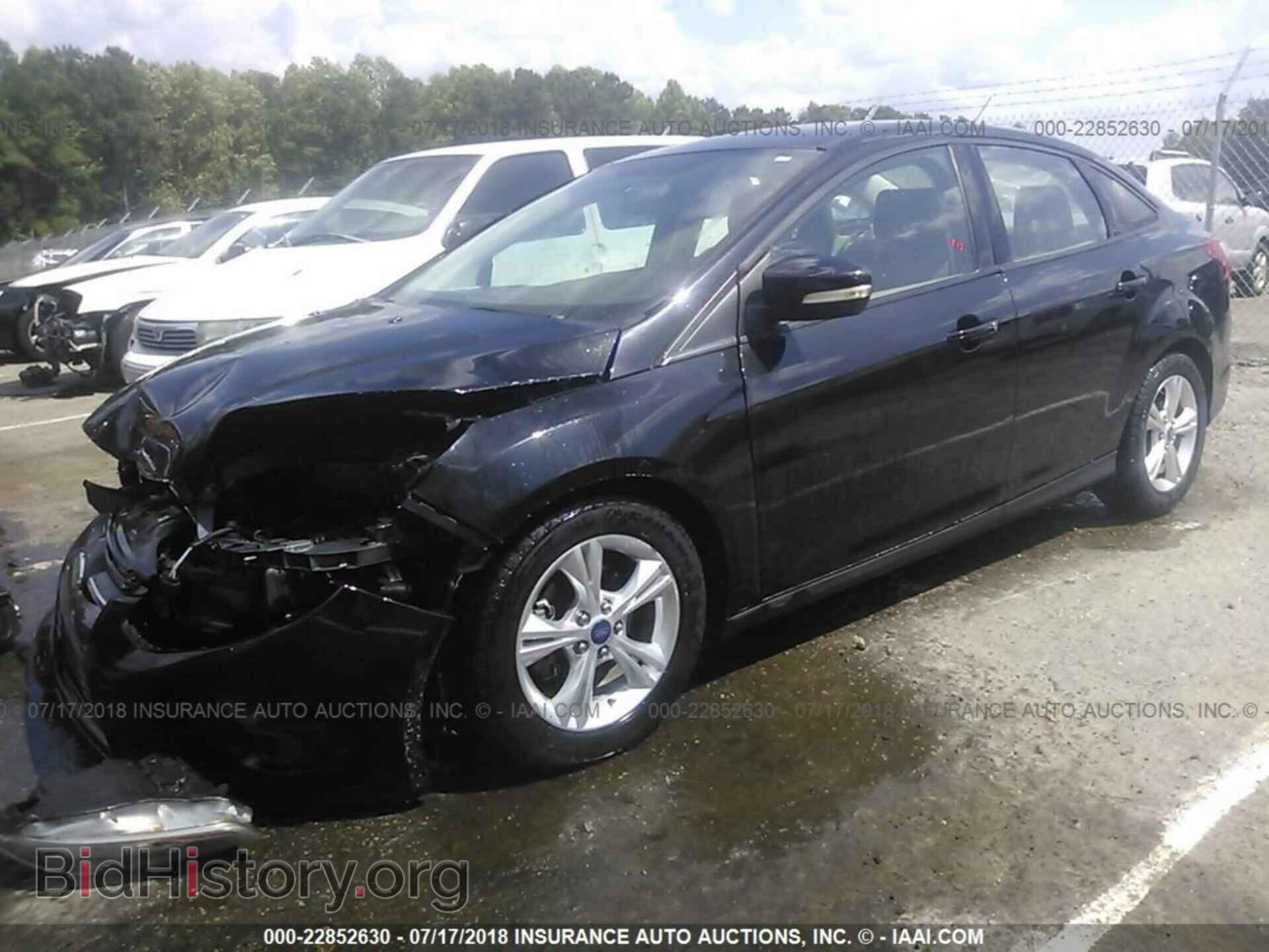 2014 Ford Focus - VIN: 1FADP3F26EL240317 - Фото 2