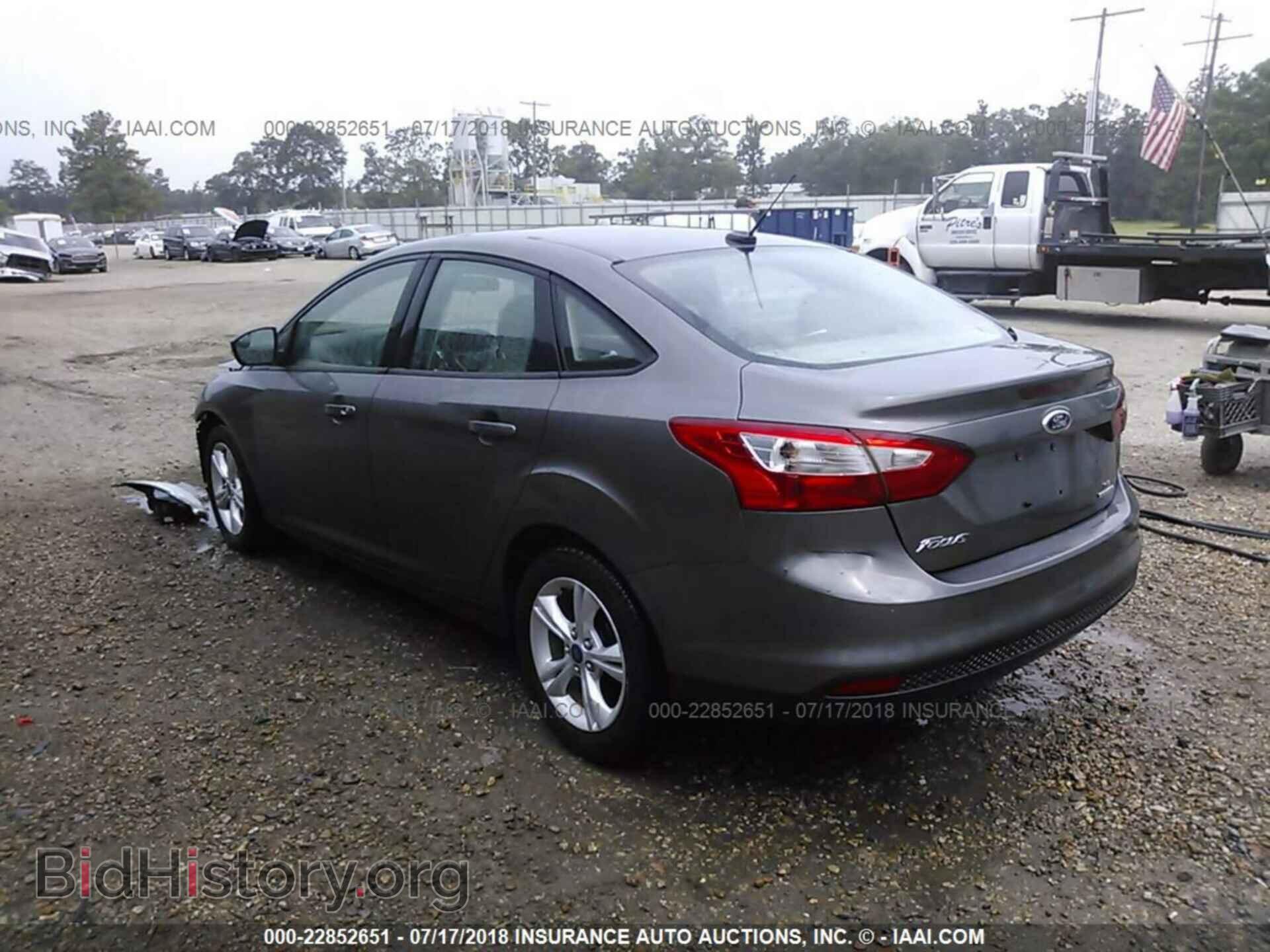 2013 Ford Focus - VIN: 1FADP3F21DL104367 - Photo 3