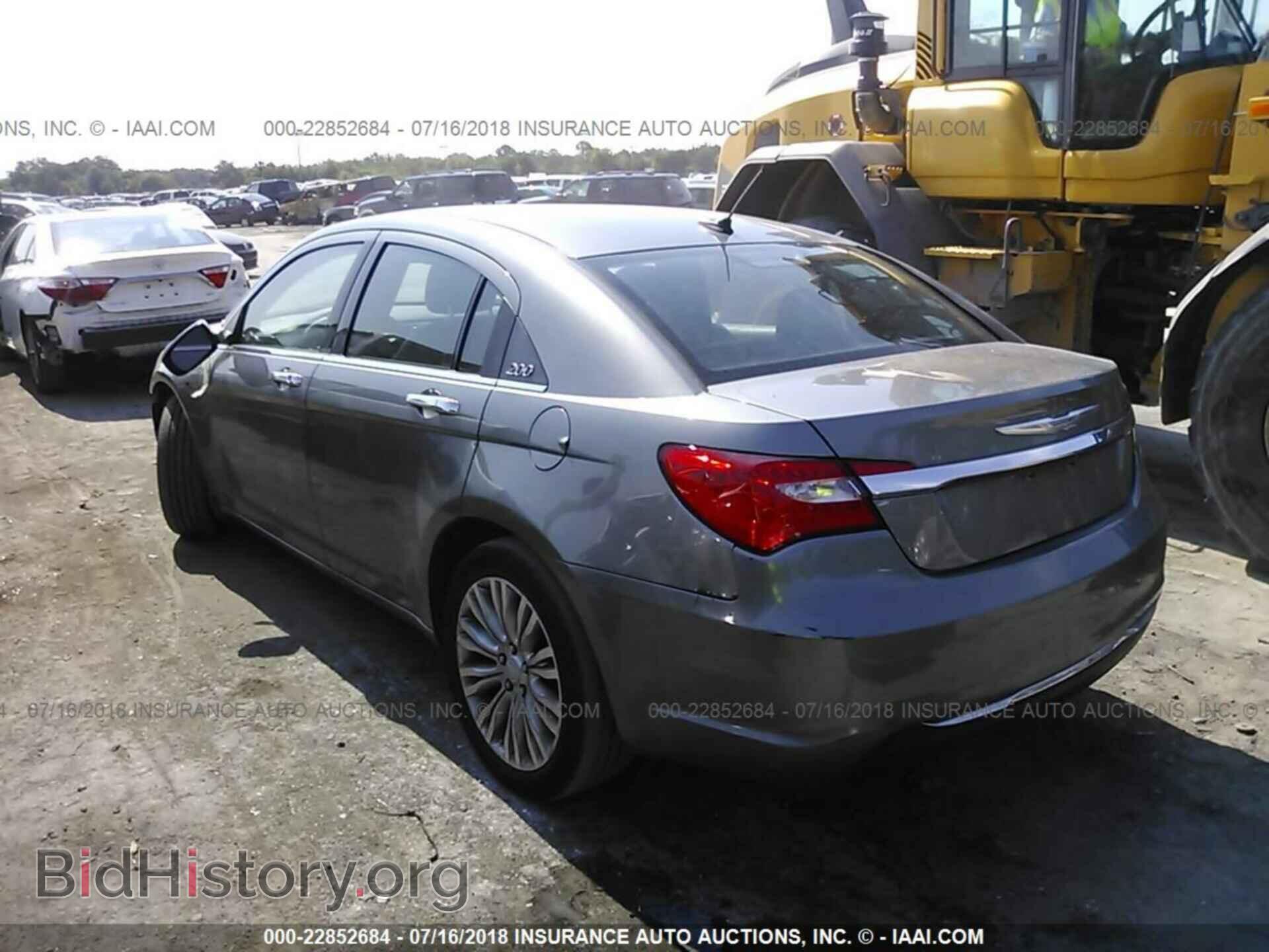 2011 Chrysler 200 - VIN: 1C3BC2FG7BN607426 - Фото 3