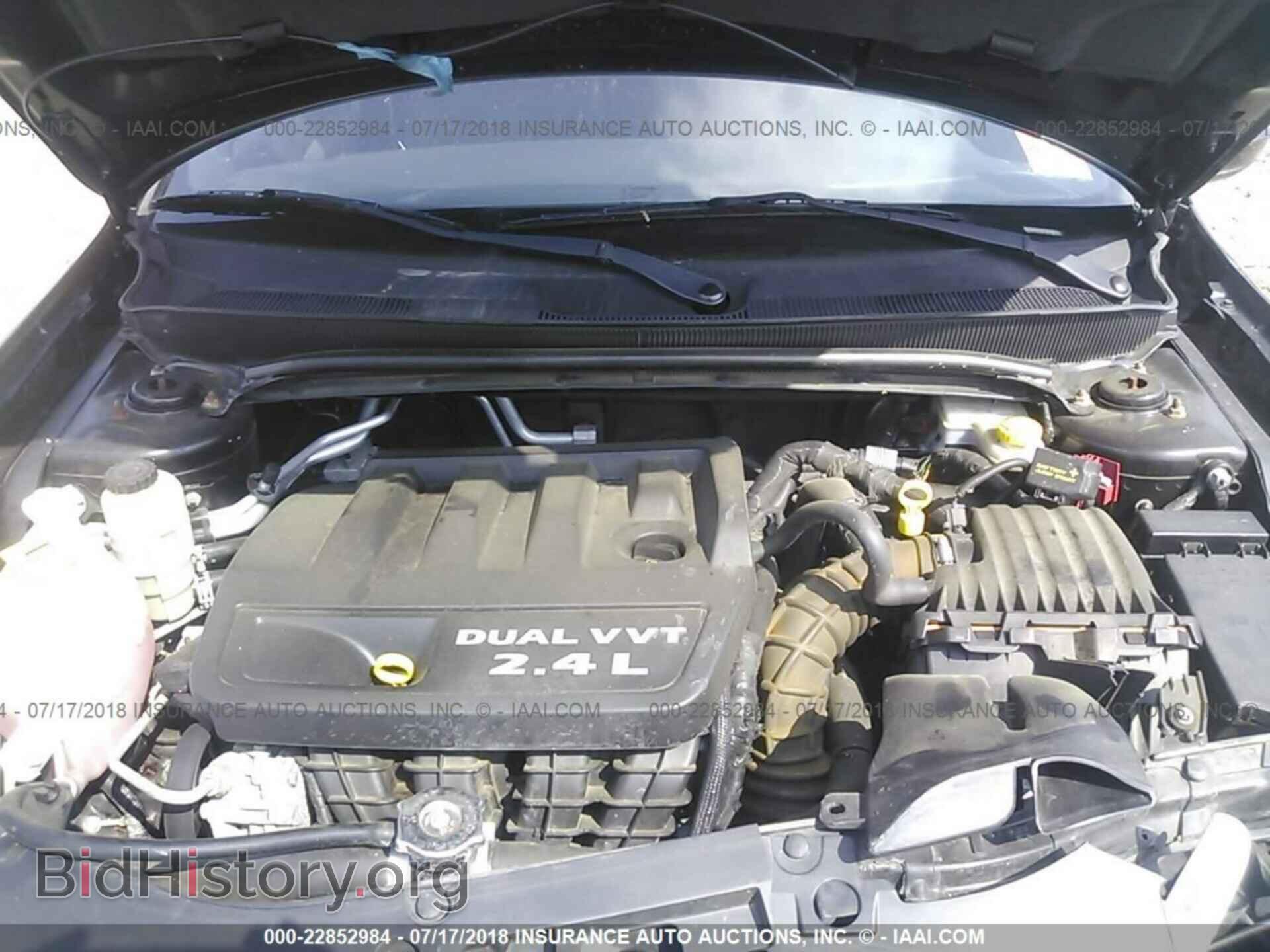 2013 Chrysler 200 - VIN: 1C3CCBAB9DN698105 - Photo 10