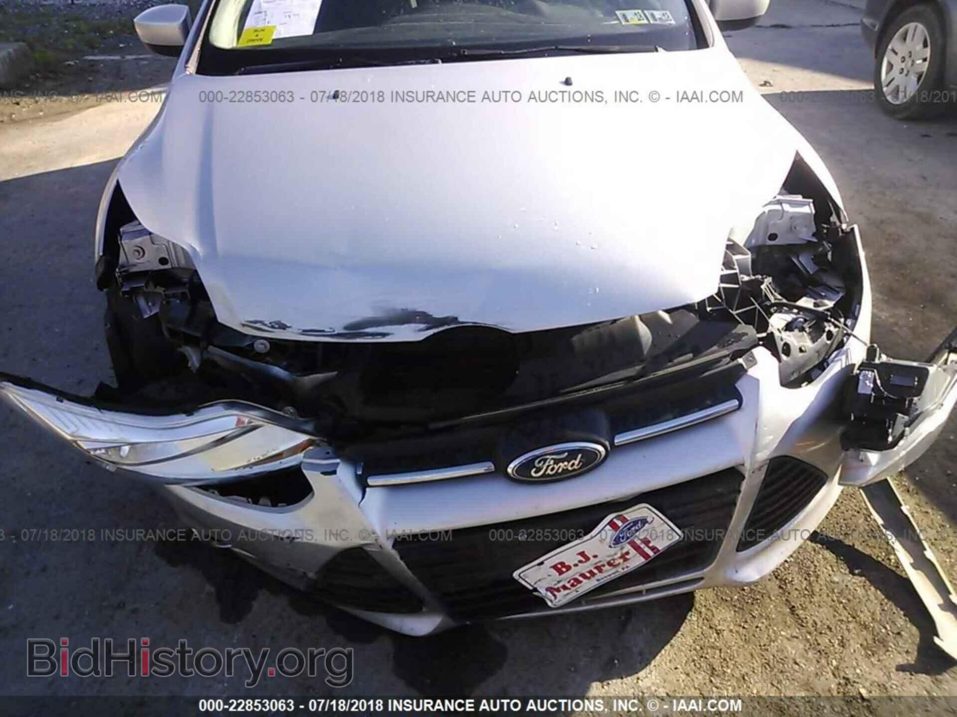 2012 Ford Focus - VIN: 1FAHP3F28CL310138 - Photo 6