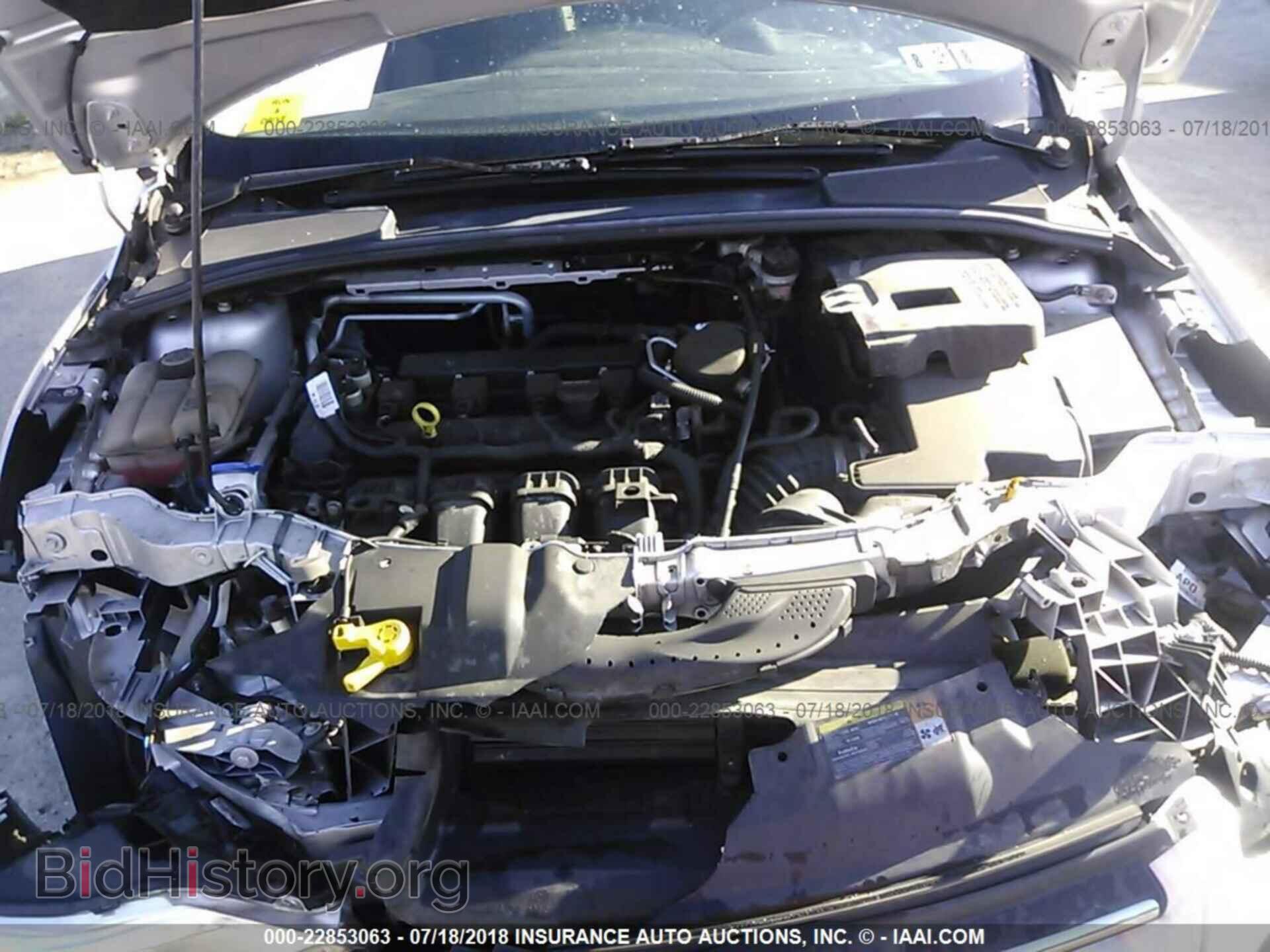 2012 Ford Focus - VIN: 1FAHP3F28CL310138 - Photo 10