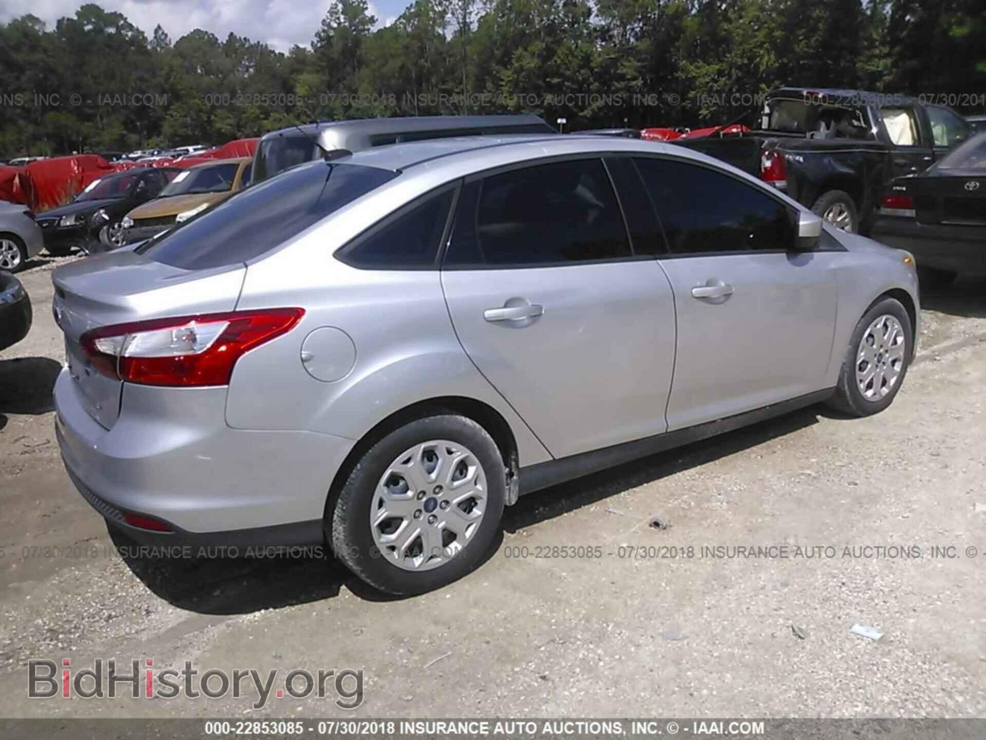 2012 Ford Focus - VIN: 1FAHP3F29CL217466 - Photo 4