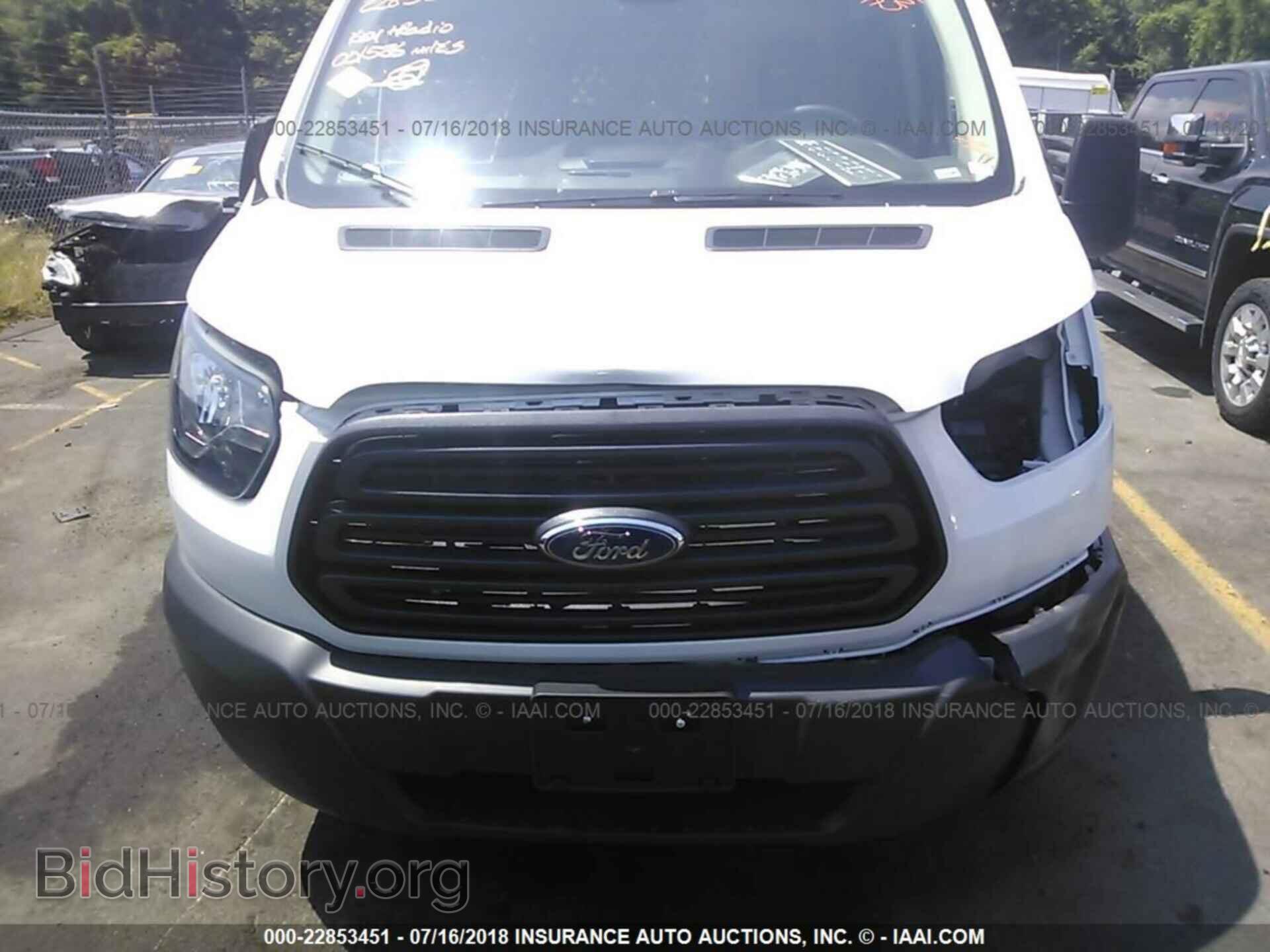 2018 Ford Transit - VIN: 1FTYR1ZM2JKA84817 - Фото 6