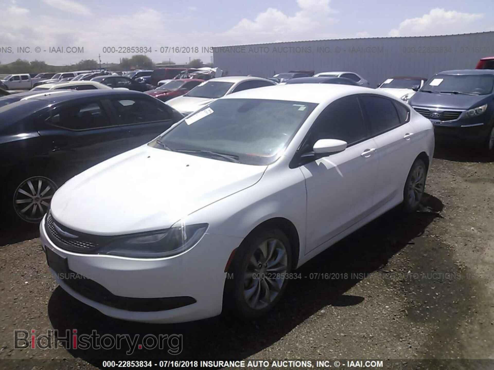 2015 Chrysler 200 - VIN: 1C3CCCBB1FN585496 - Photo 2