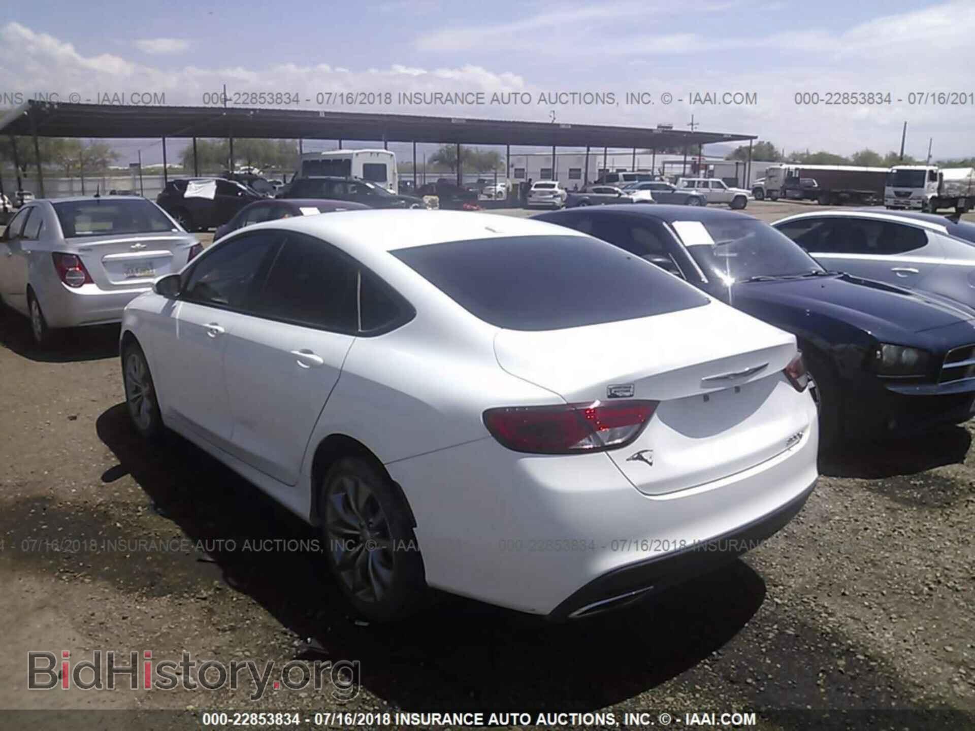 2015 Chrysler 200 - VIN: 1C3CCCBB1FN585496 - Photo 3