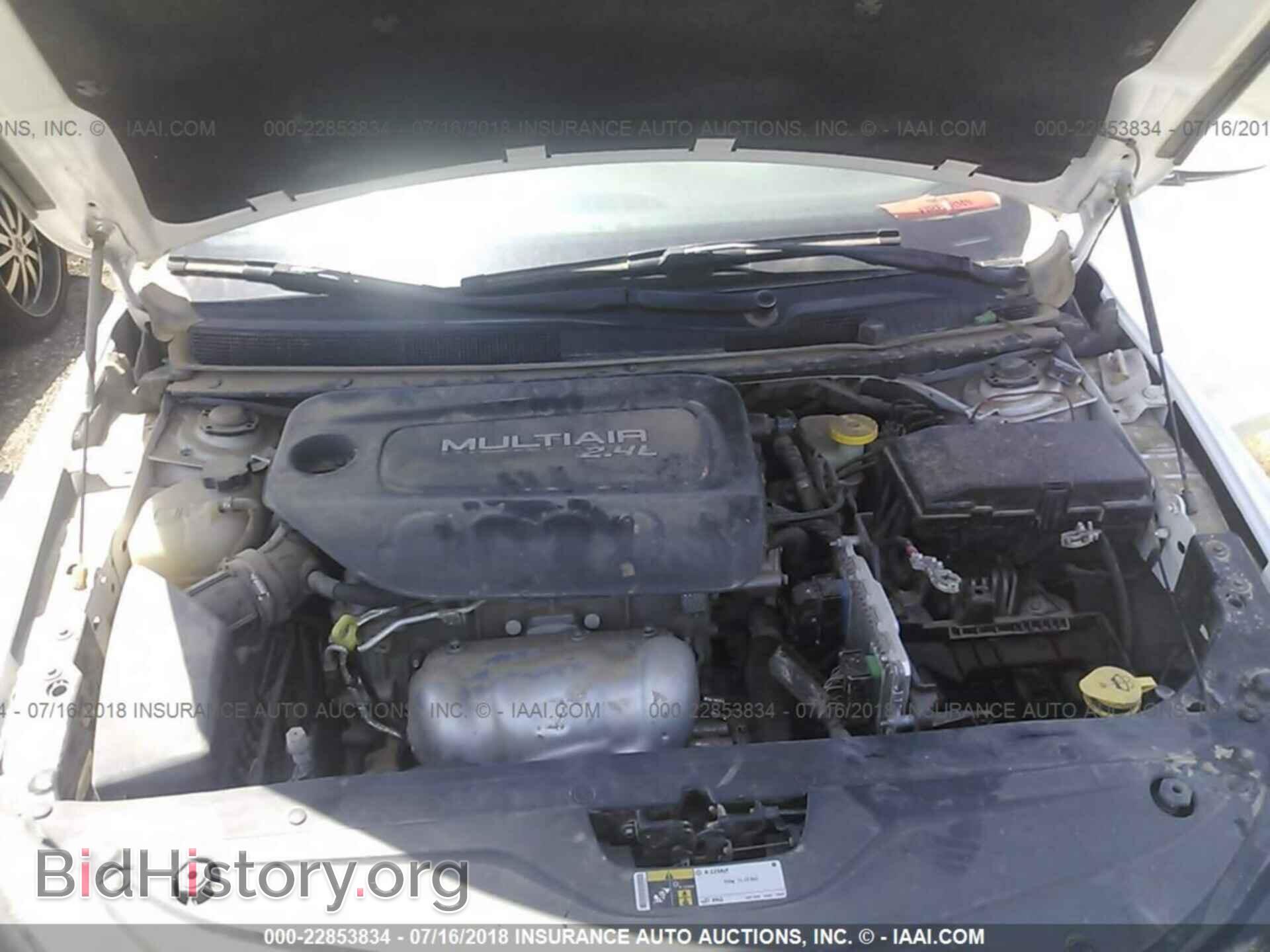 2015 Chrysler 200 - VIN: 1C3CCCBB1FN585496 - Photo 10