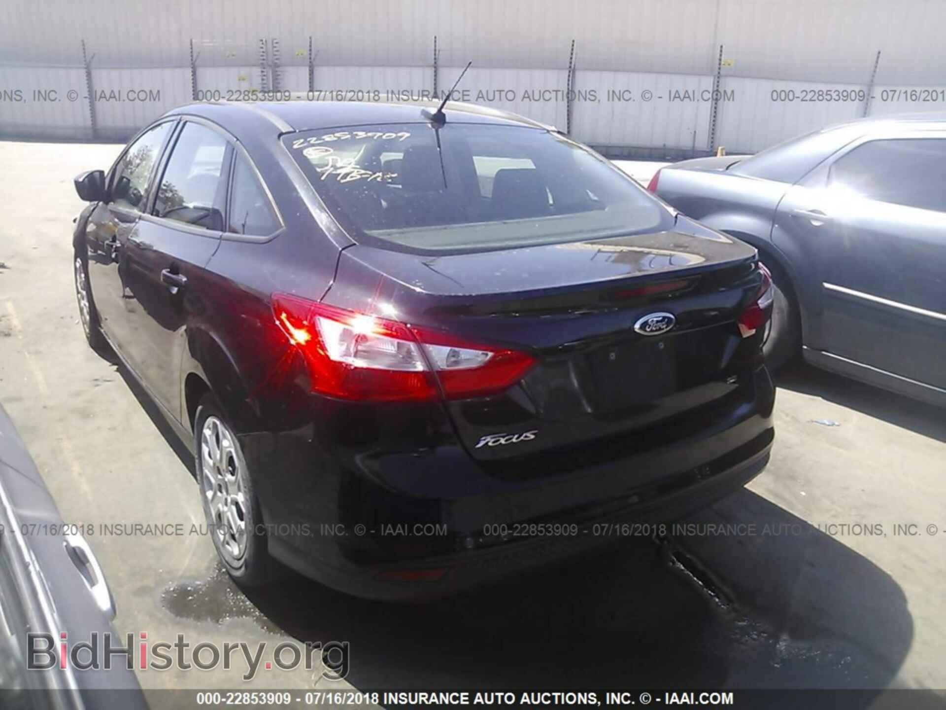 2012 Ford Focus - VIN: 1FAHP3F20CL339701 - Photo 3