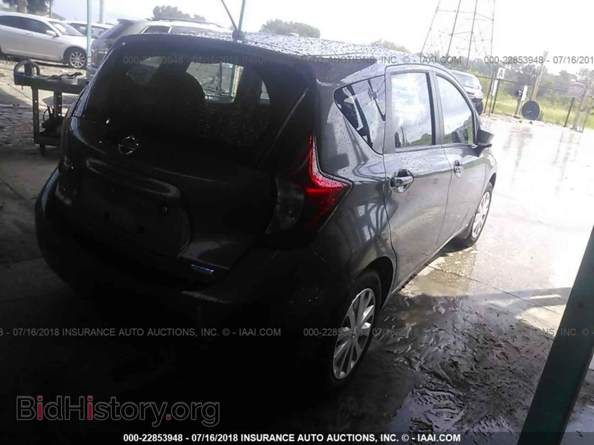 2016 Nissan Versa note - VIN: 3N1CE2CP5GL393237 - Photo 4