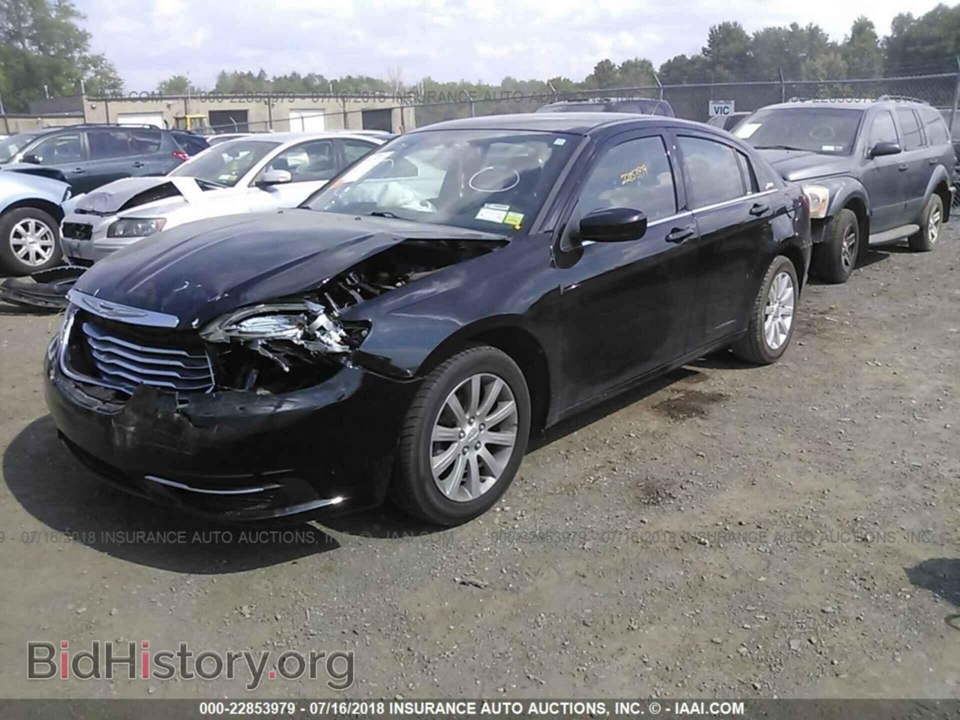 2012 Chrysler 200 - VIN: 1C3CCBBB2CN113054 - Photo 2