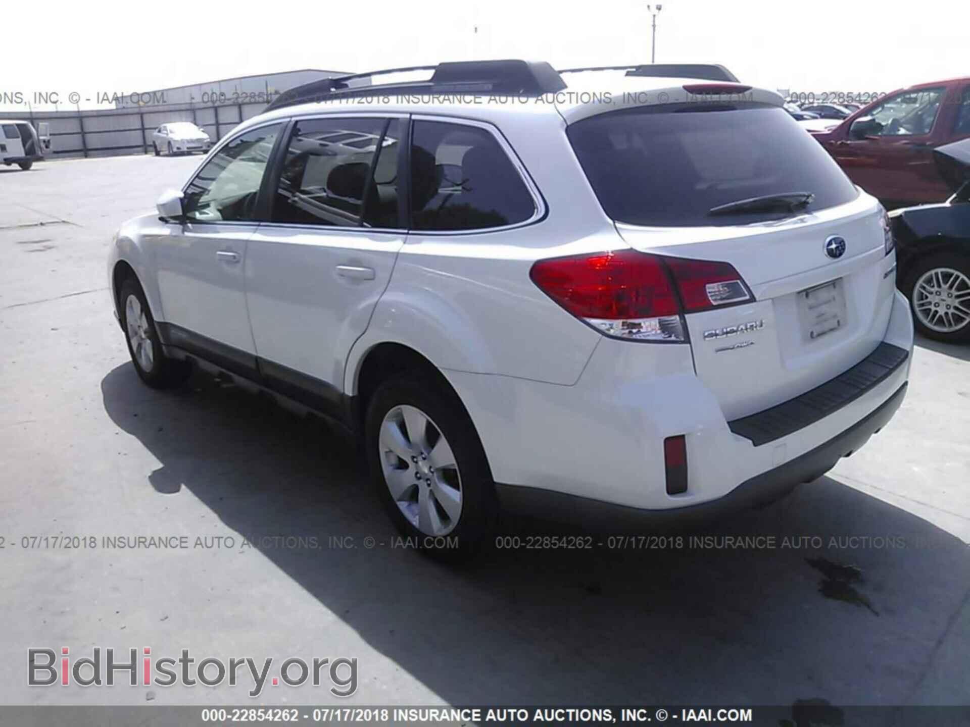 2011 Subaru Outback - VIN: 4S4BRCCC6B3322760 - Фото 3