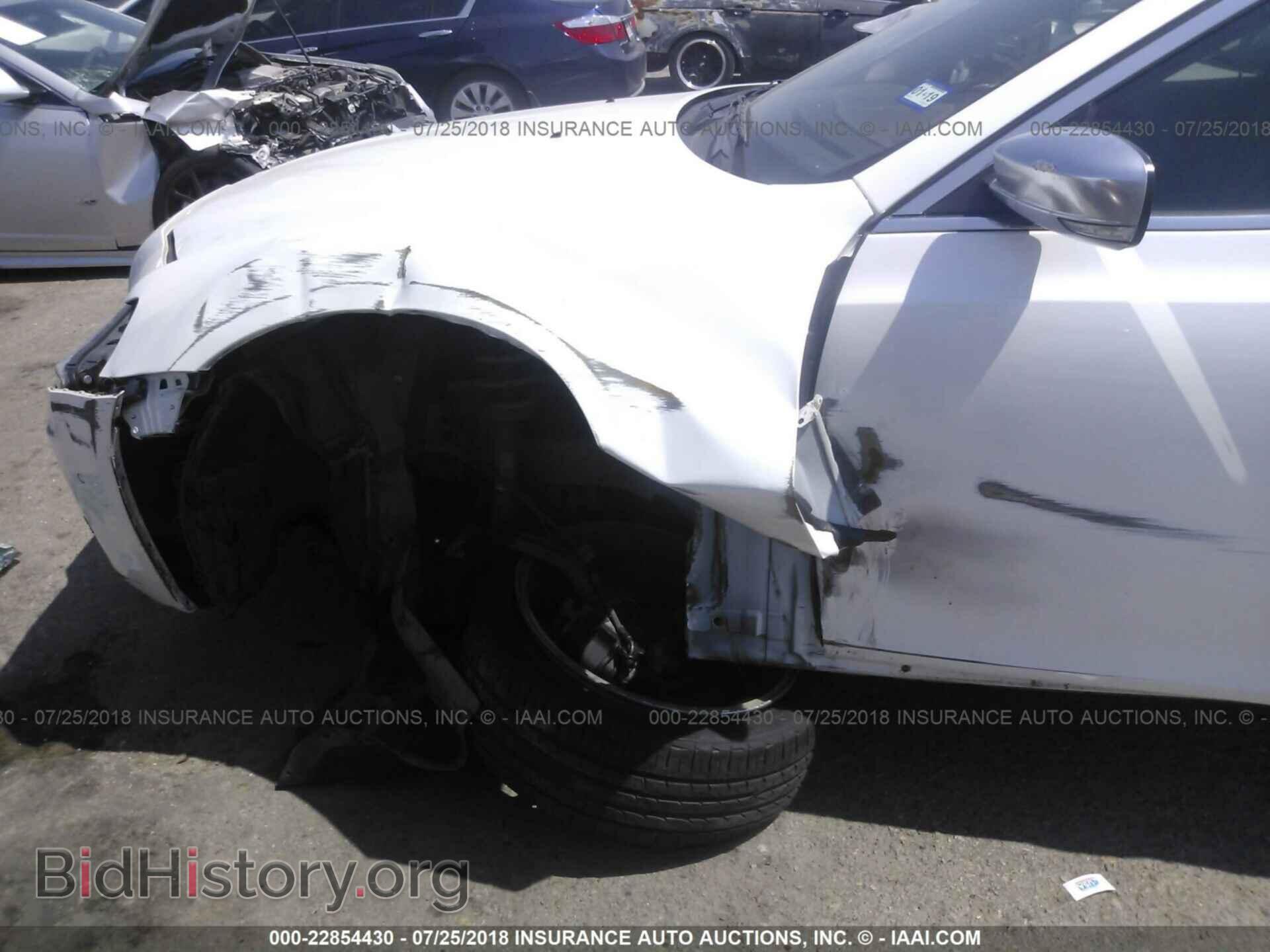 2012 Chrysler 300c - VIN: 2C3CCAPT3CH238147 - Фото 6