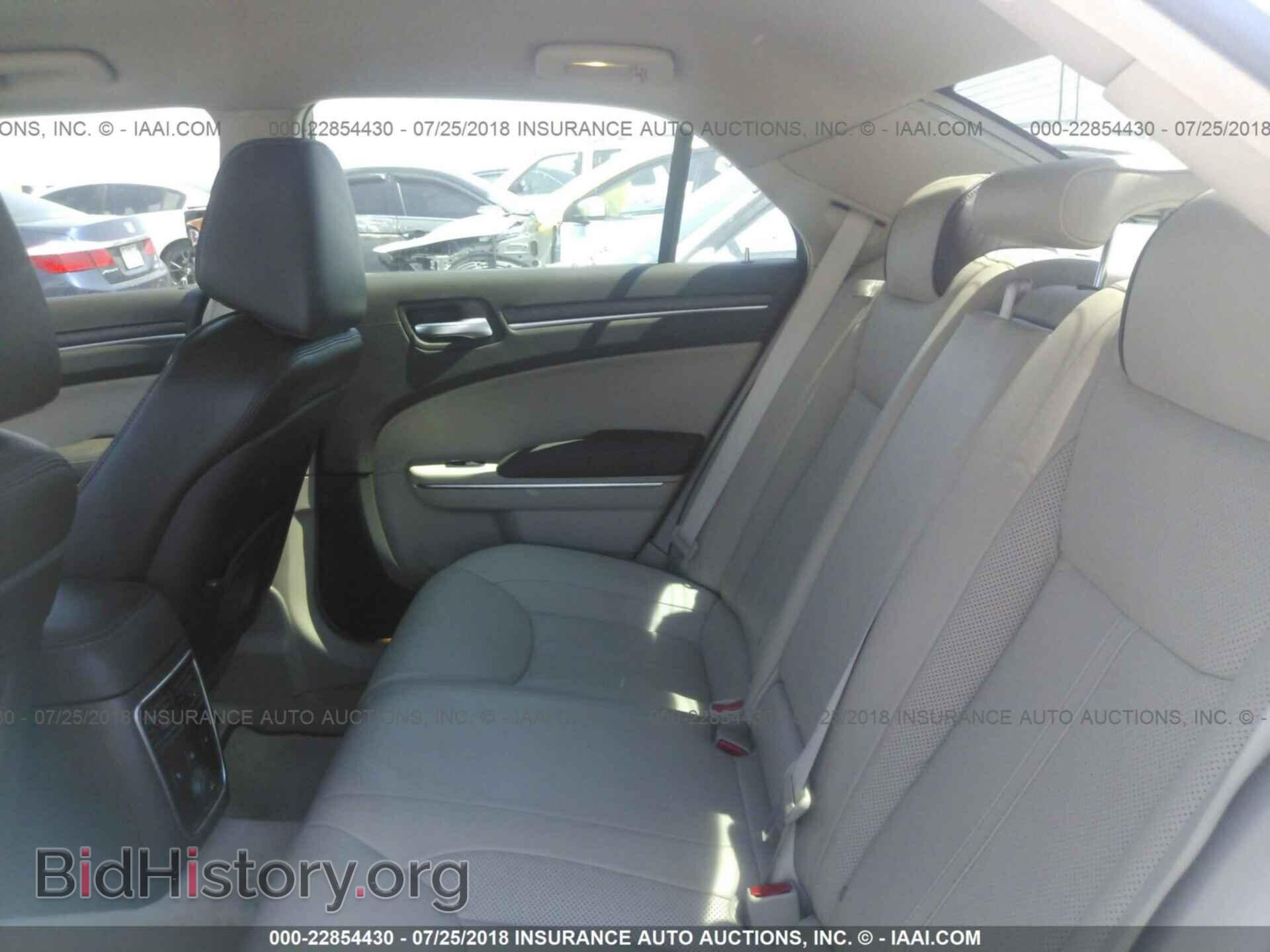 2012 Chrysler 300c - VIN: 2C3CCAPT3CH238147 - Фото 8