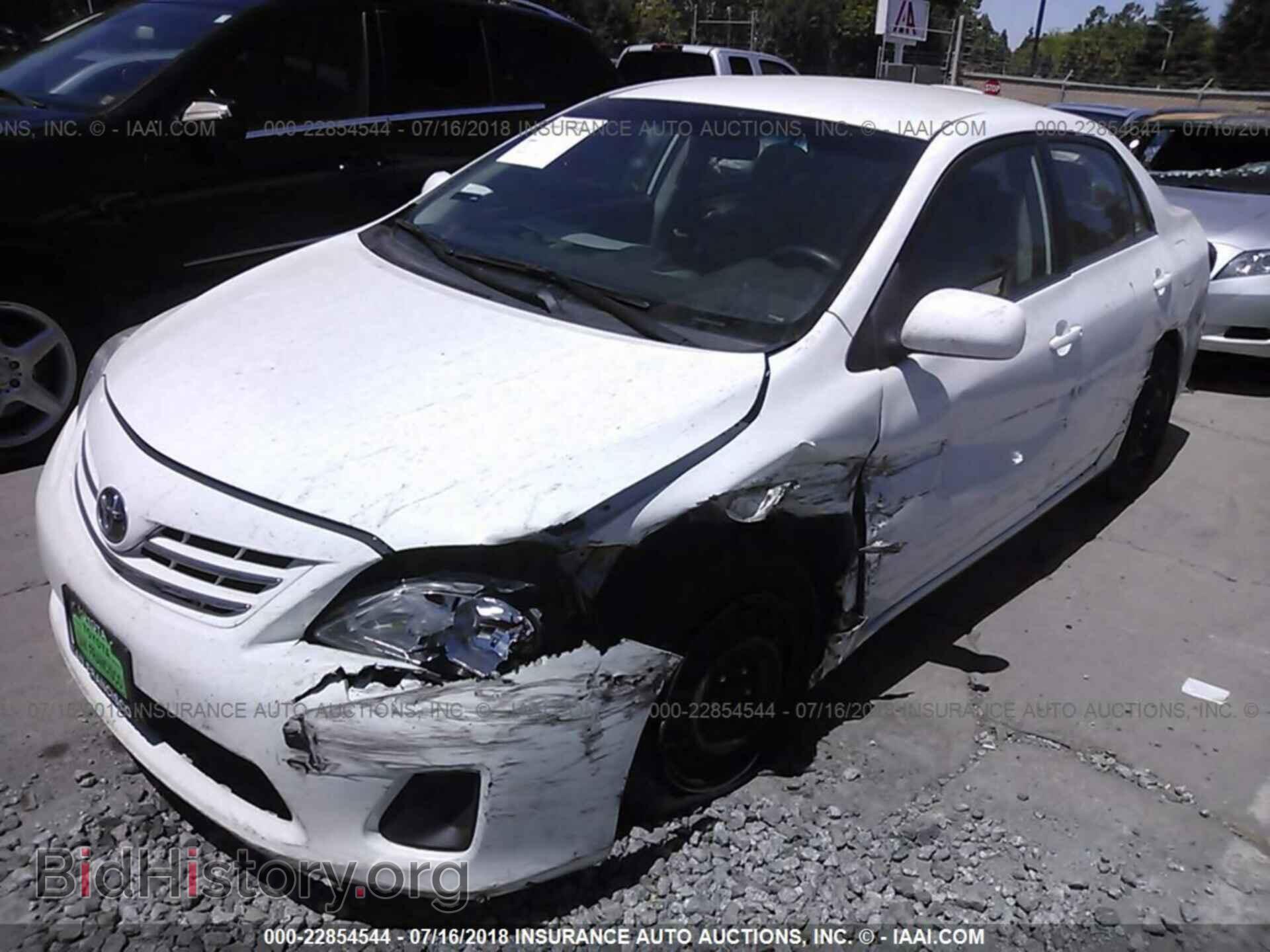 2013 Toyota Corolla - VIN: 5YFBU4EEXDP197067 - Фото 2