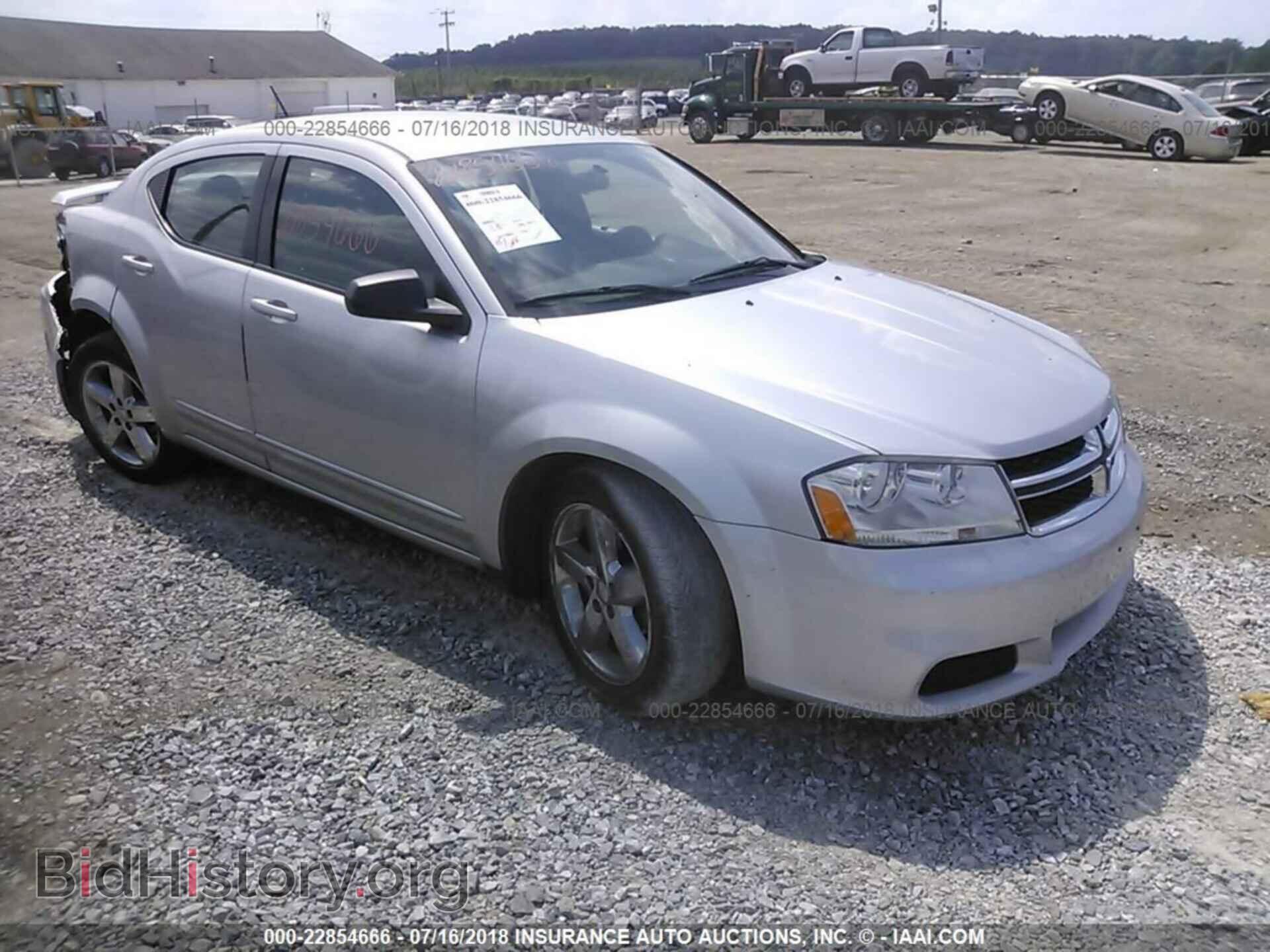 Photo 1B3BD4FB0BN554191 - Dodge Avenger 2011