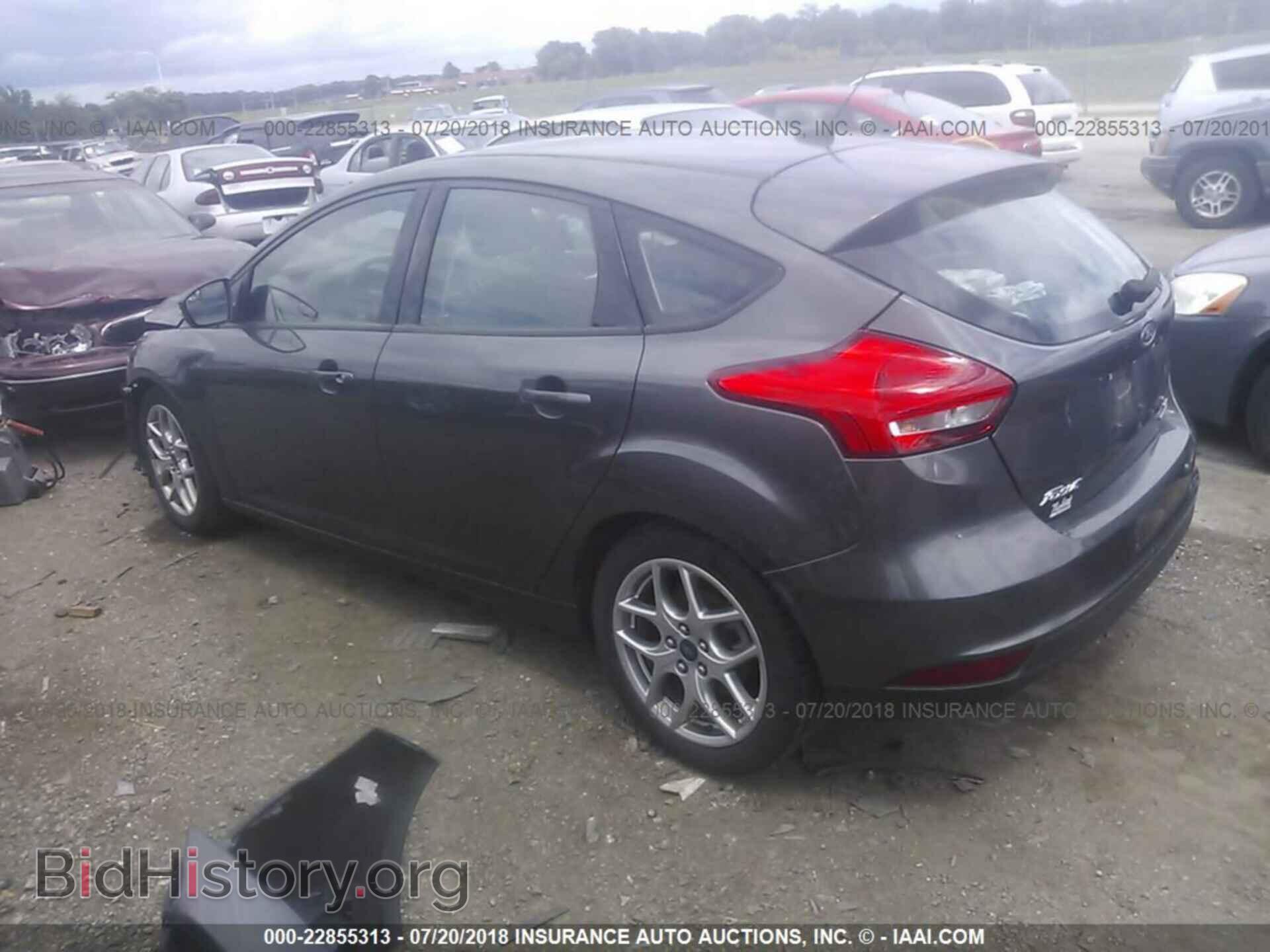 2015 Ford Focus - VIN: 1FADP3K23FL273962 - Photo 3