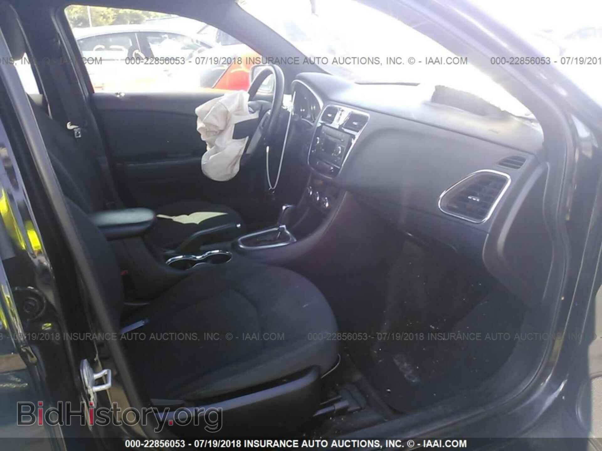 2012 Chrysler 200 - VIN: 1C3CCBBB2CN113877 - Фото 5