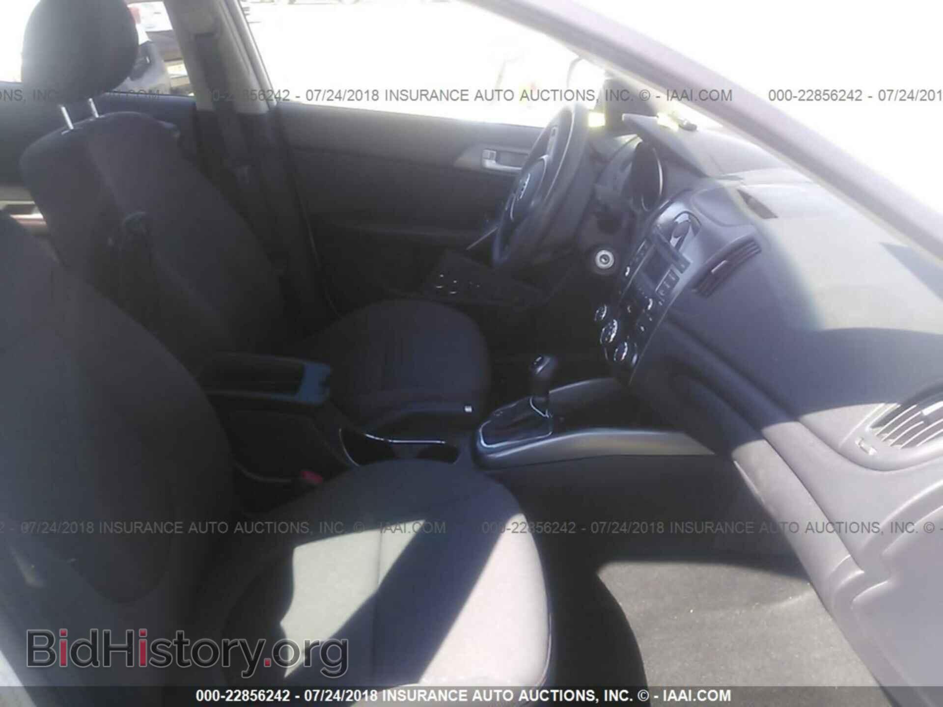 2012 Kia Forte - VIN: KNAFW4A37C5621359 - Photo 5