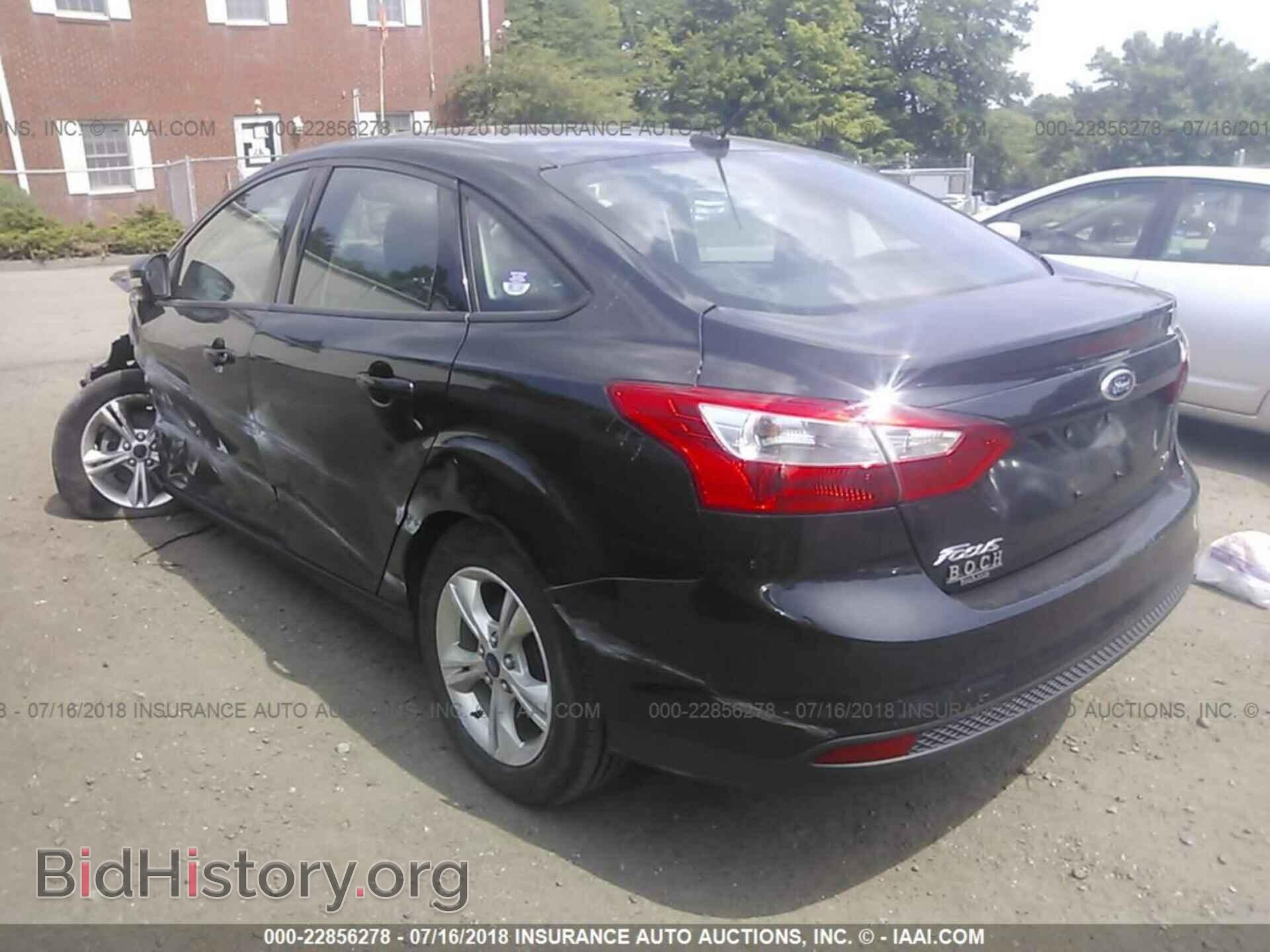2014 Ford Focus - VIN: 1FADP3F21EL358890 - Photo 3
