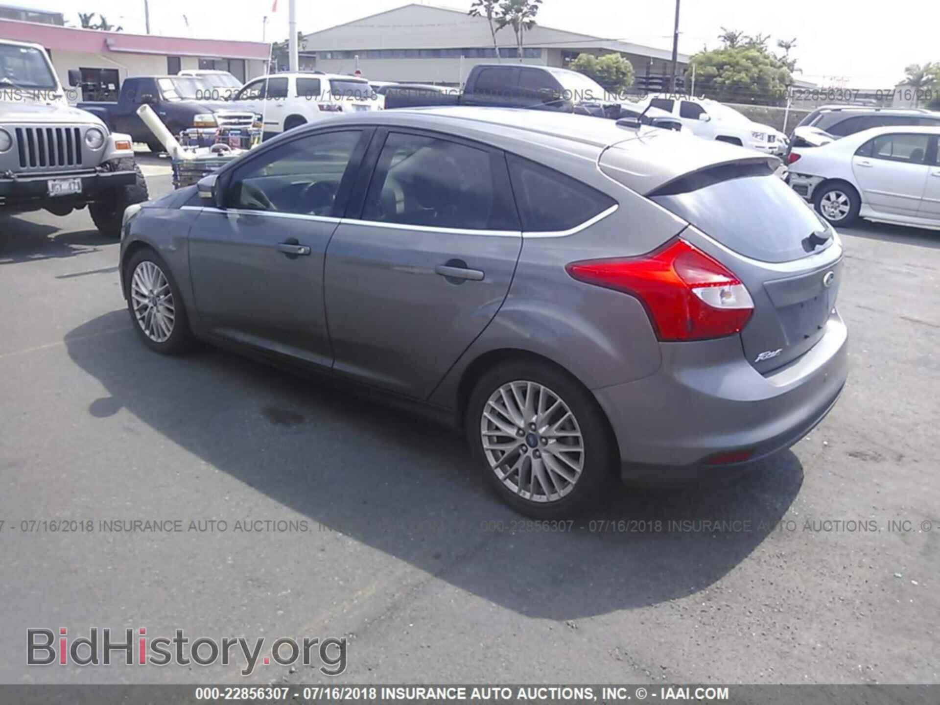 2012 Ford Focus - VIN: 1FAHP3M21CL106056 - Фото 3