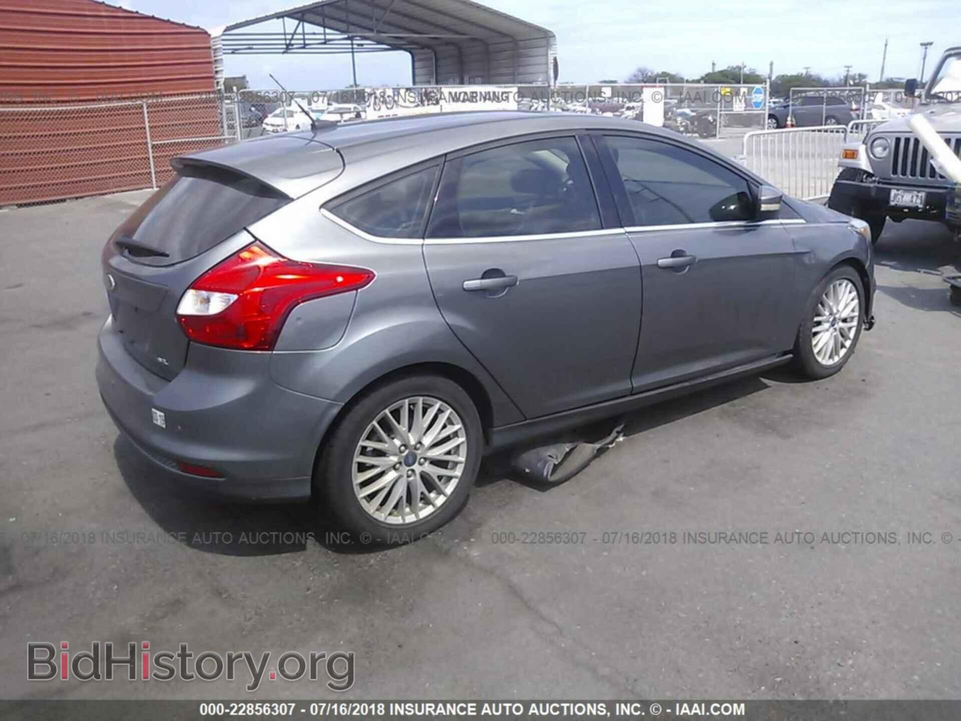 2012 Ford Focus - VIN: 1FAHP3M21CL106056 - Фото 4
